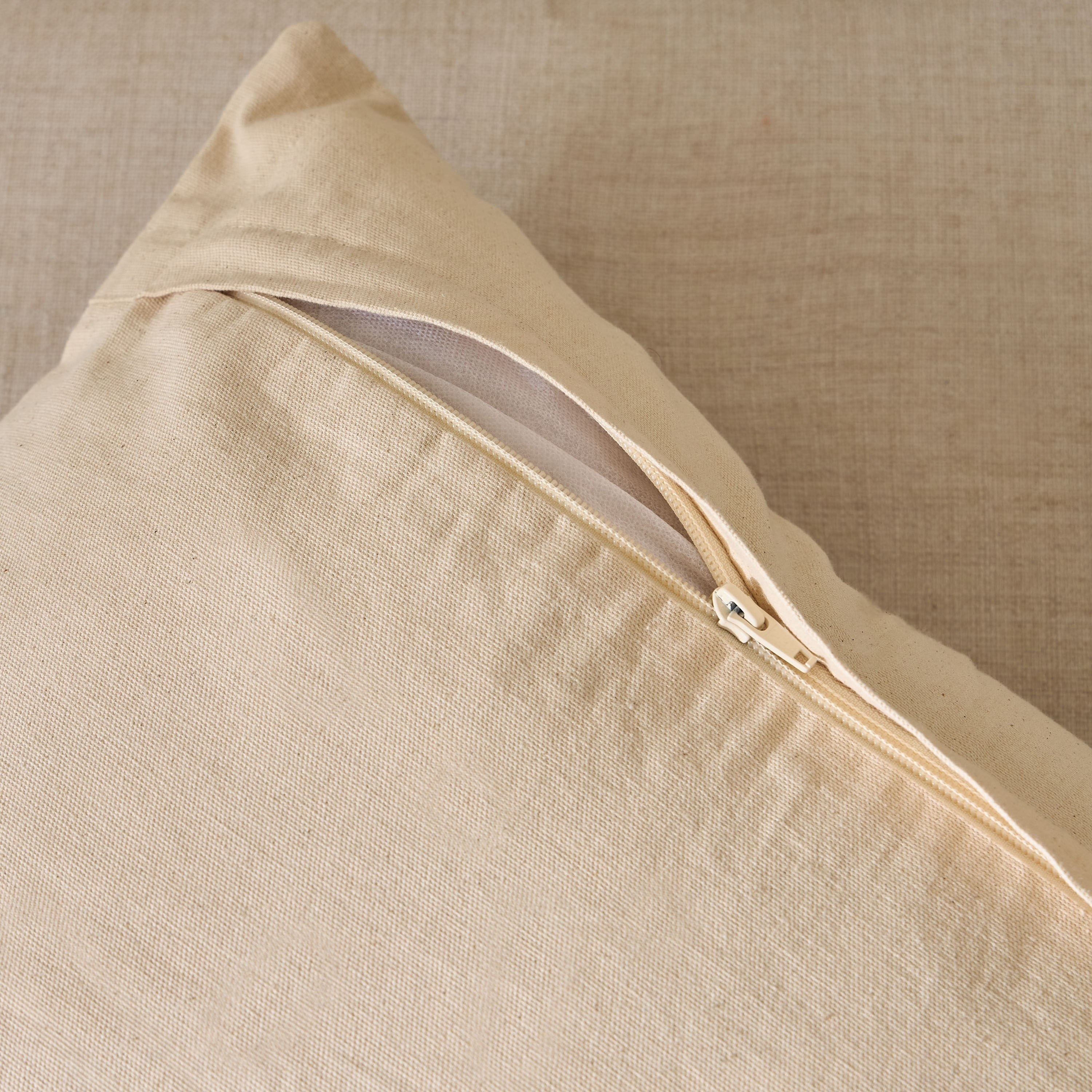 Evie Floral Textured Filled Cushion - 50x50 cm-household-cushionsandthrows-filledcushions-decorativecushions-image-3
