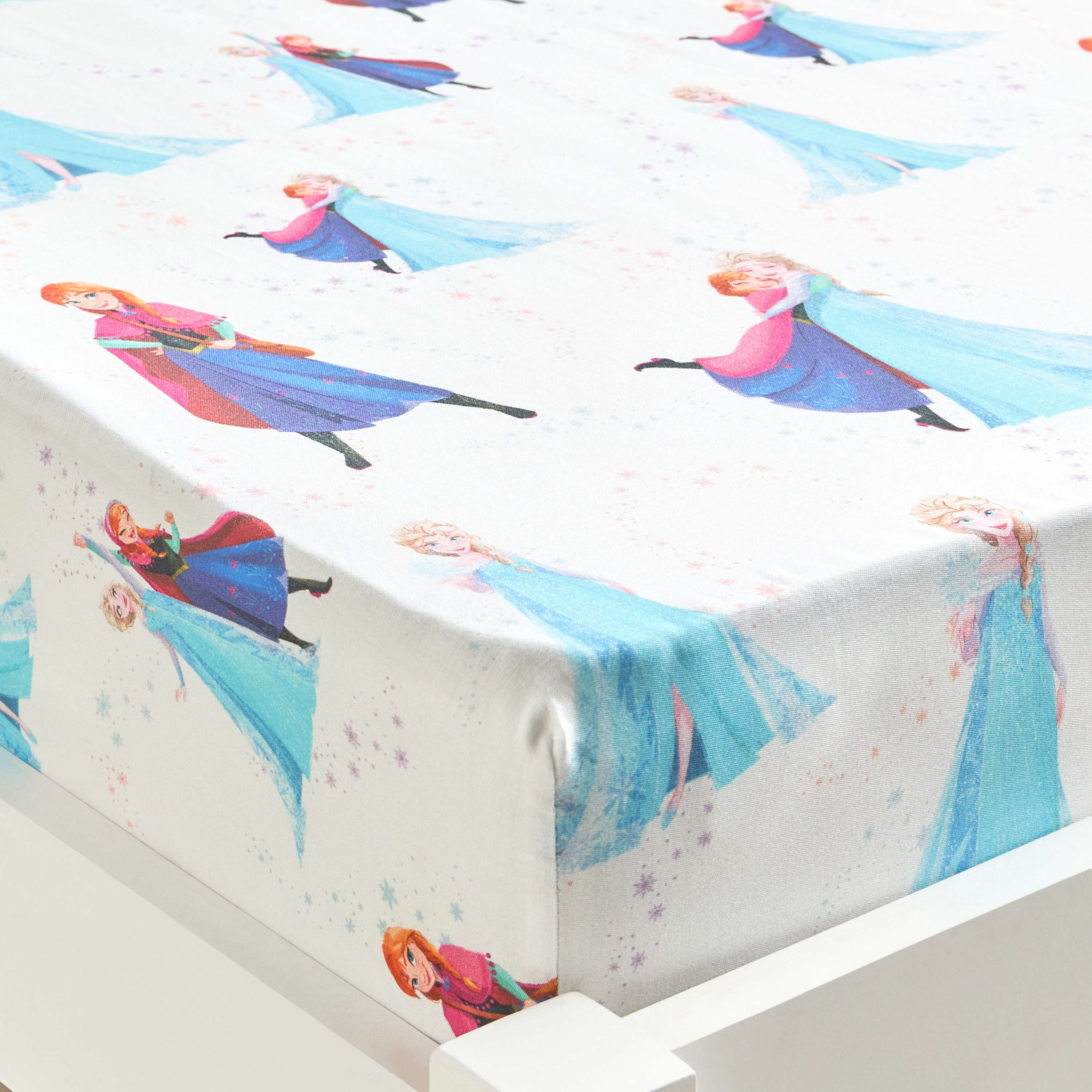 Disney Frozen Elsa and Anna Magical Cotton Full Fitted Sheet - 120x200 cm-babyandkids-beddingandwindows-bedding-fittedandflatsheets-image-1