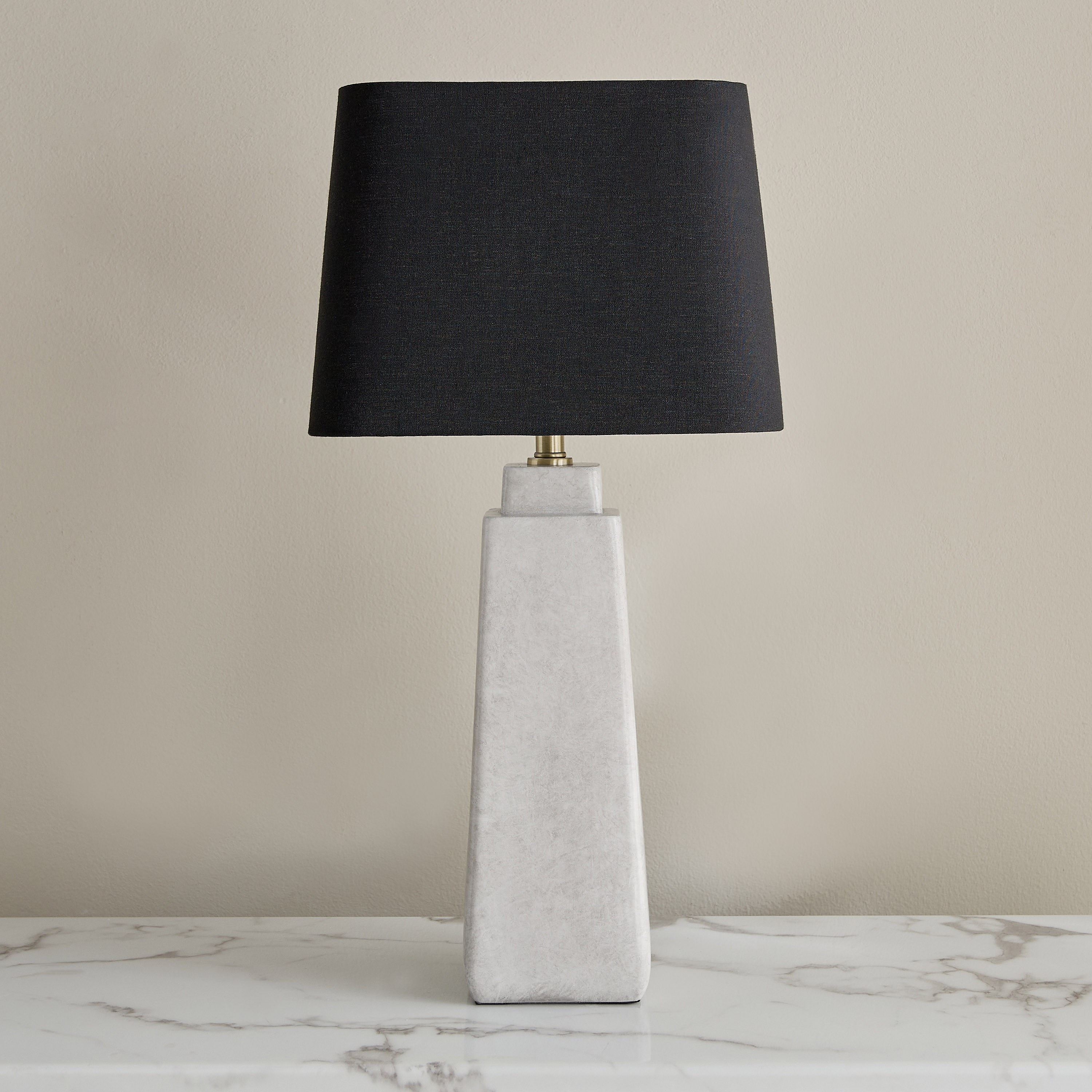 Preston Ceramic Table Lamp - 76 cm-household-lighting-tableanddesklamps-image-4