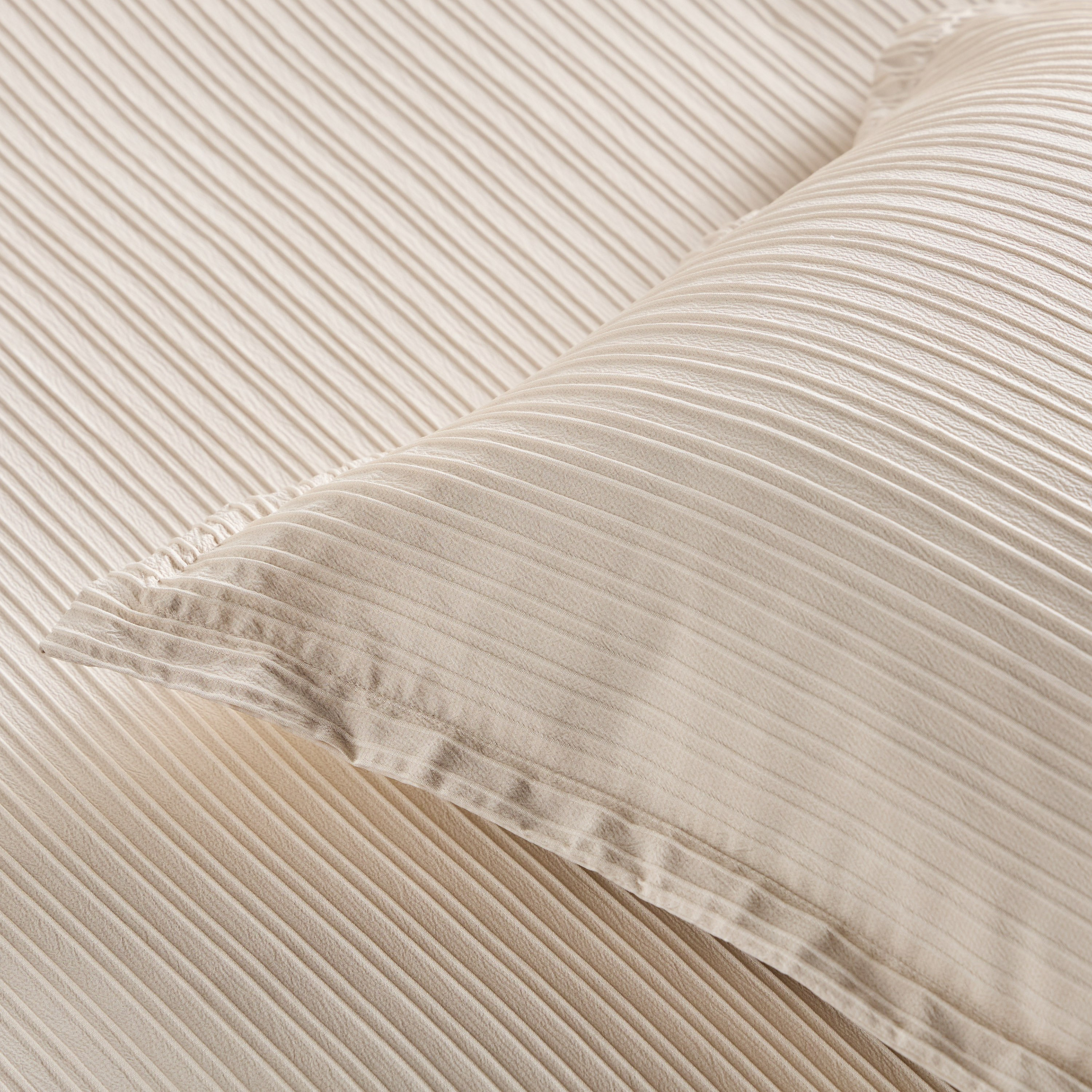Rory Crinkle 4-Piece Full Comforter and Sheet Set - 160x240 cm-household-bedding-comfortersandbedspreads-bedinabag-image-4