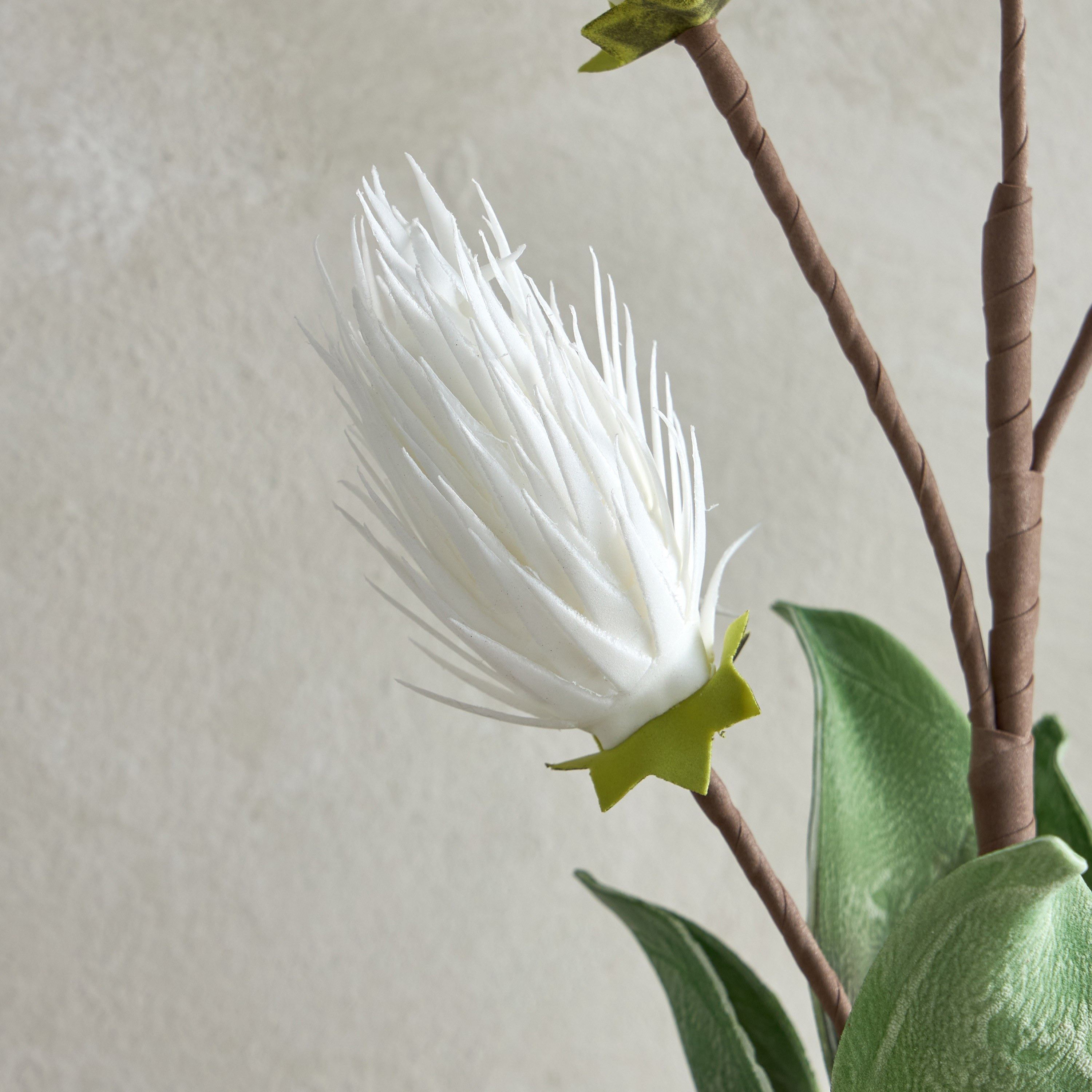 King Protea Stem - 102 cm-household-gardenandoutdoor-artificialflowersandplants-stems-image-2