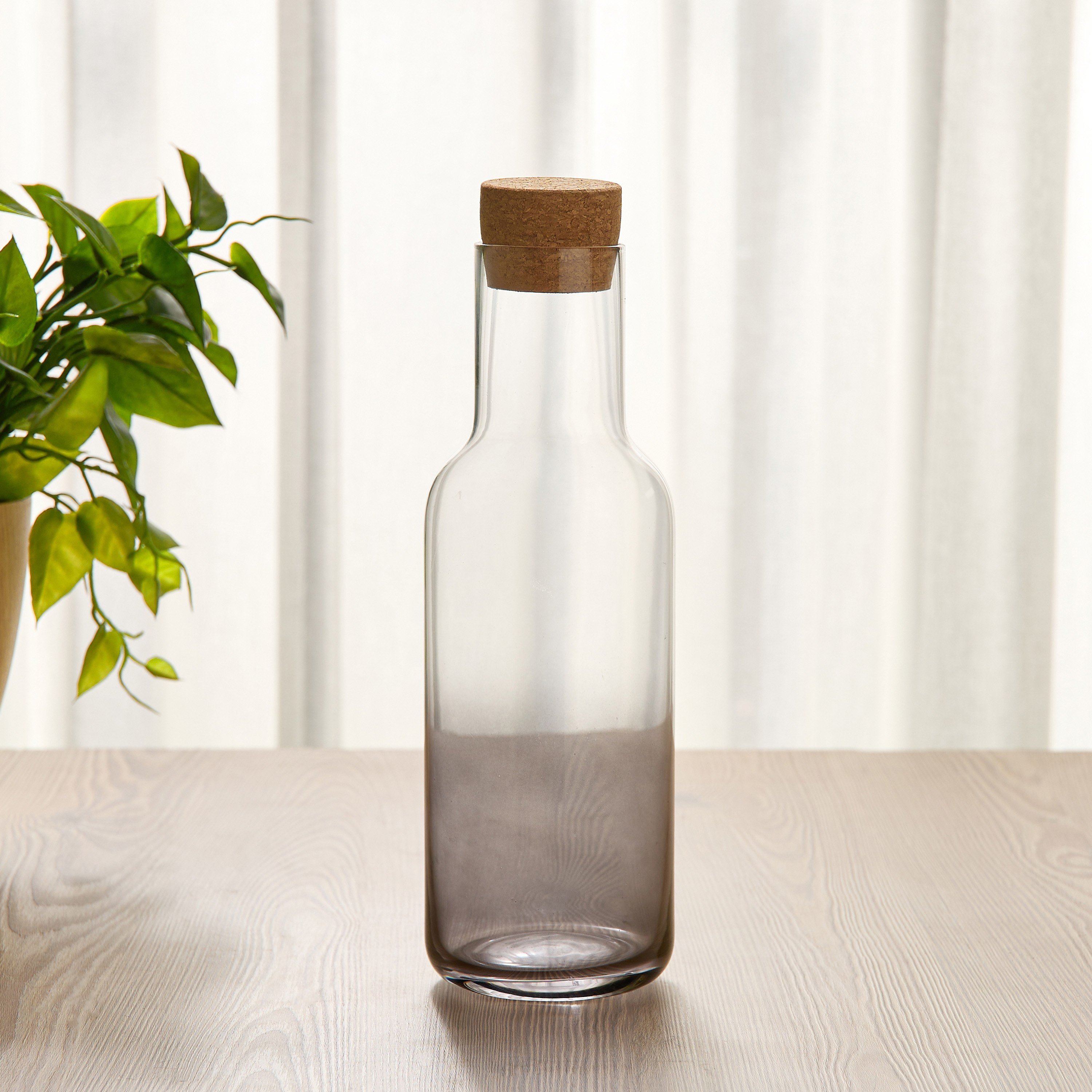 Gradient Glass Carafe - 1.15 L-household-dining-drinkserveware-jugsdecantersandcarafes-image-2