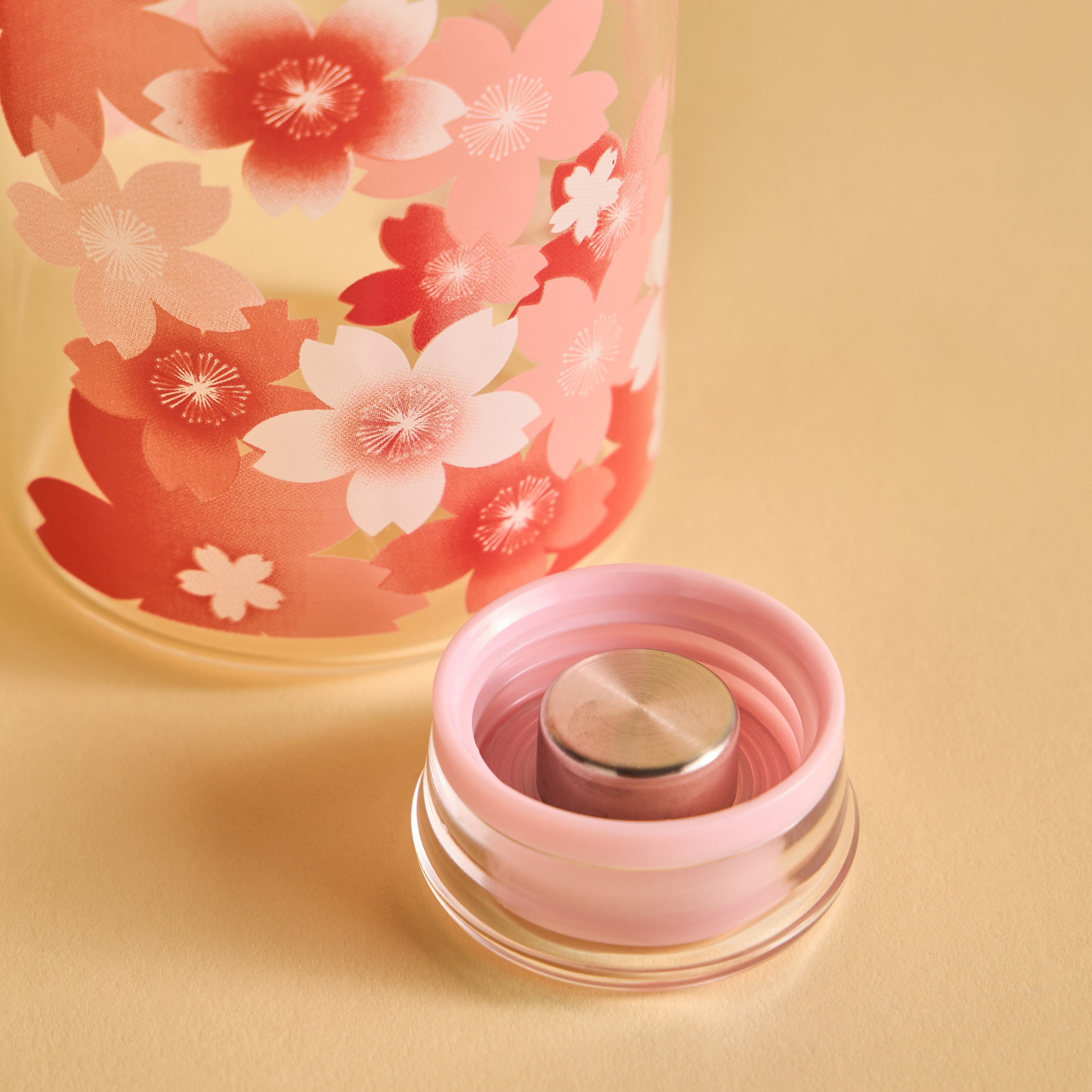 قارورة ماء من زجاج البوروسيليكات - كاميليا - 1 لتر-household-dining-drinkserveware-bottles-image-2