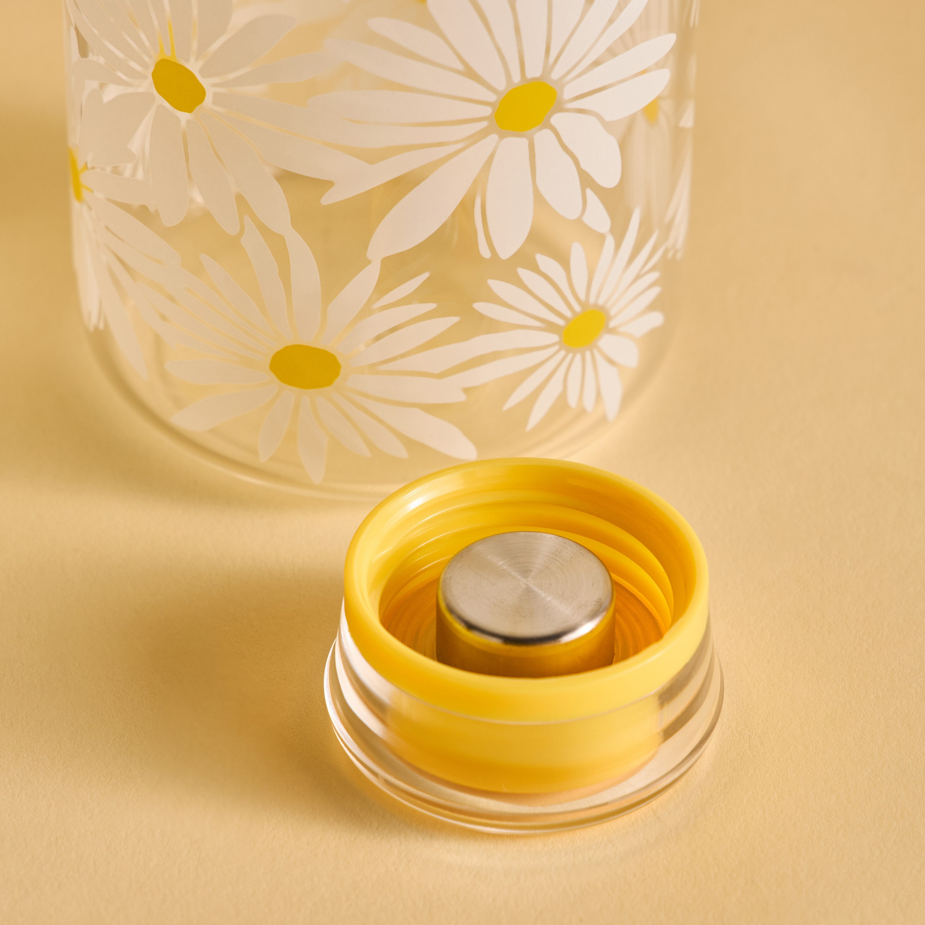قارورة ماء من زجاج البوروسيليكات - كاميليا - 1 لتر-household-dining-drinkserveware-bottles-image-2