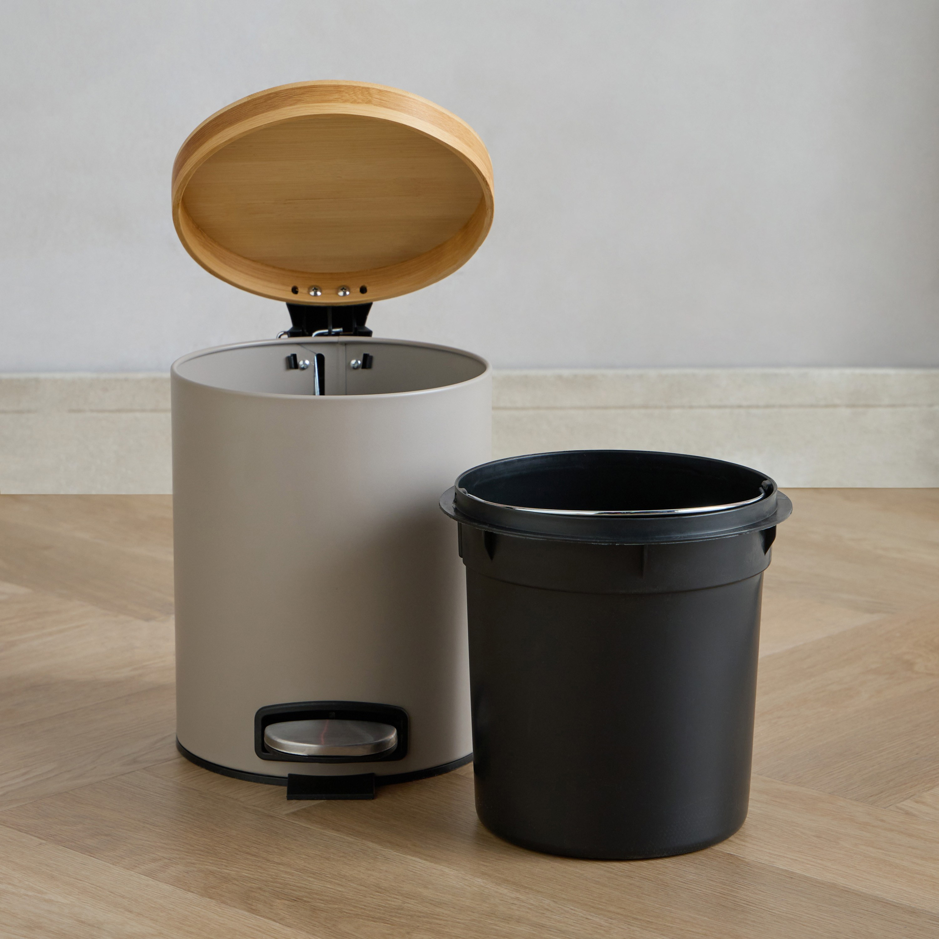 Brookline Pedal Waste Bin - 5 L-household-bathandlaundry-wastebinsandaccessories-image-3