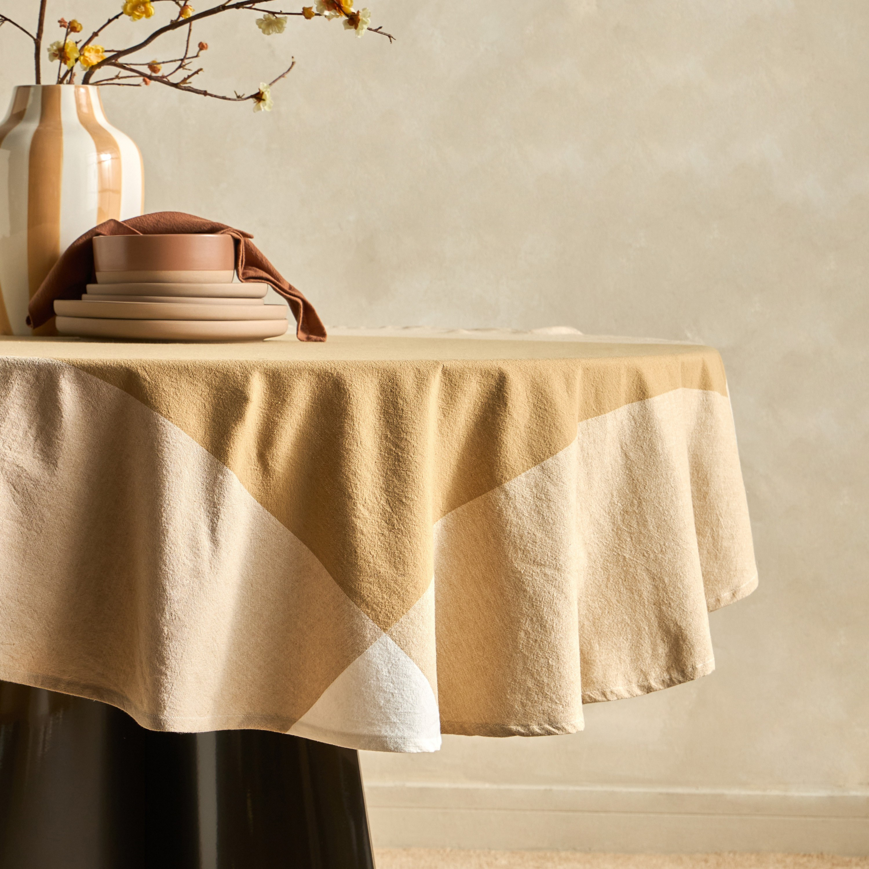 Mondo Vintage Table Cover - 150x150 cm-household-dining-tablelinen-runnersandtablecovers-image-3
