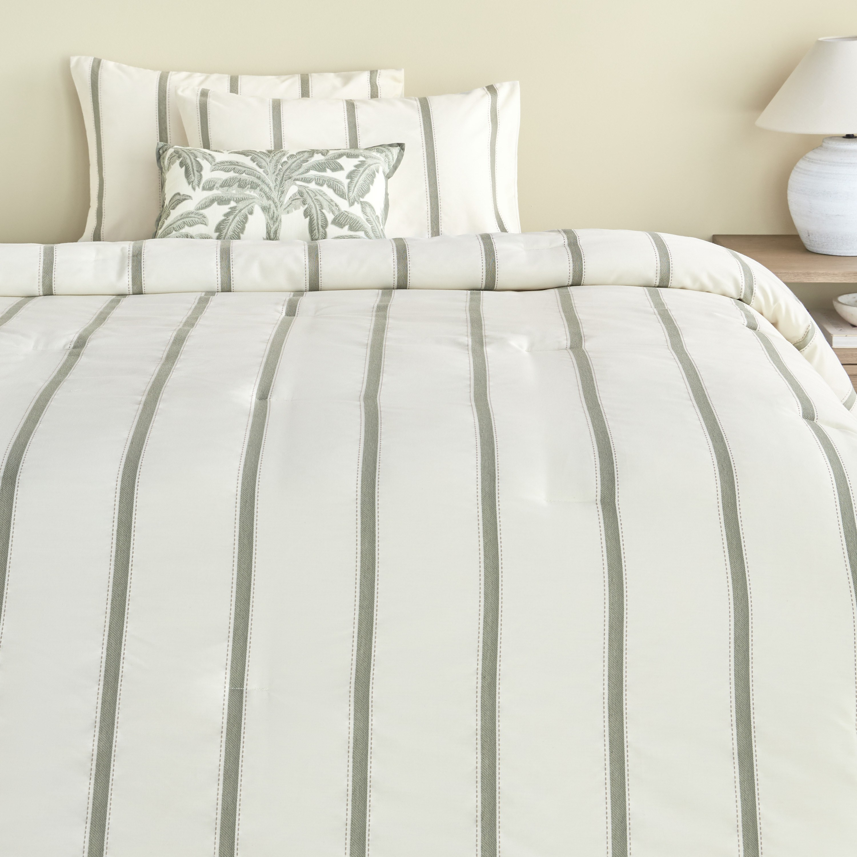 Drilon Cotton Jacquard 4-Piece Super King Comforter Set - 240x260 cm-household-bedding-comfortersandbedspreads-comforters-image-2