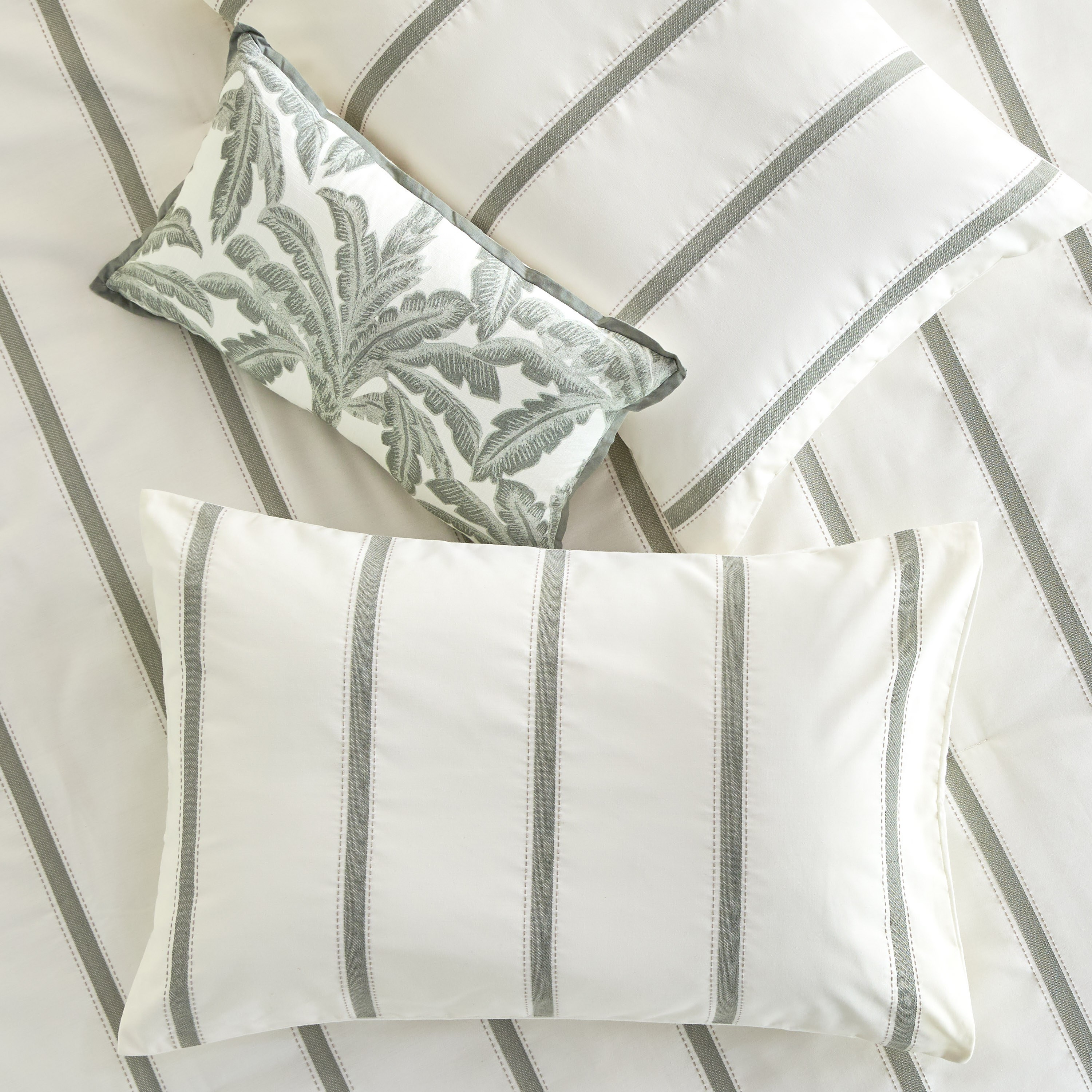 Drilon Cotton Jacquard 4-Piece Super King Comforter Set - 240x260 cm-household-bedding-comfortersandbedspreads-comforters-image-3