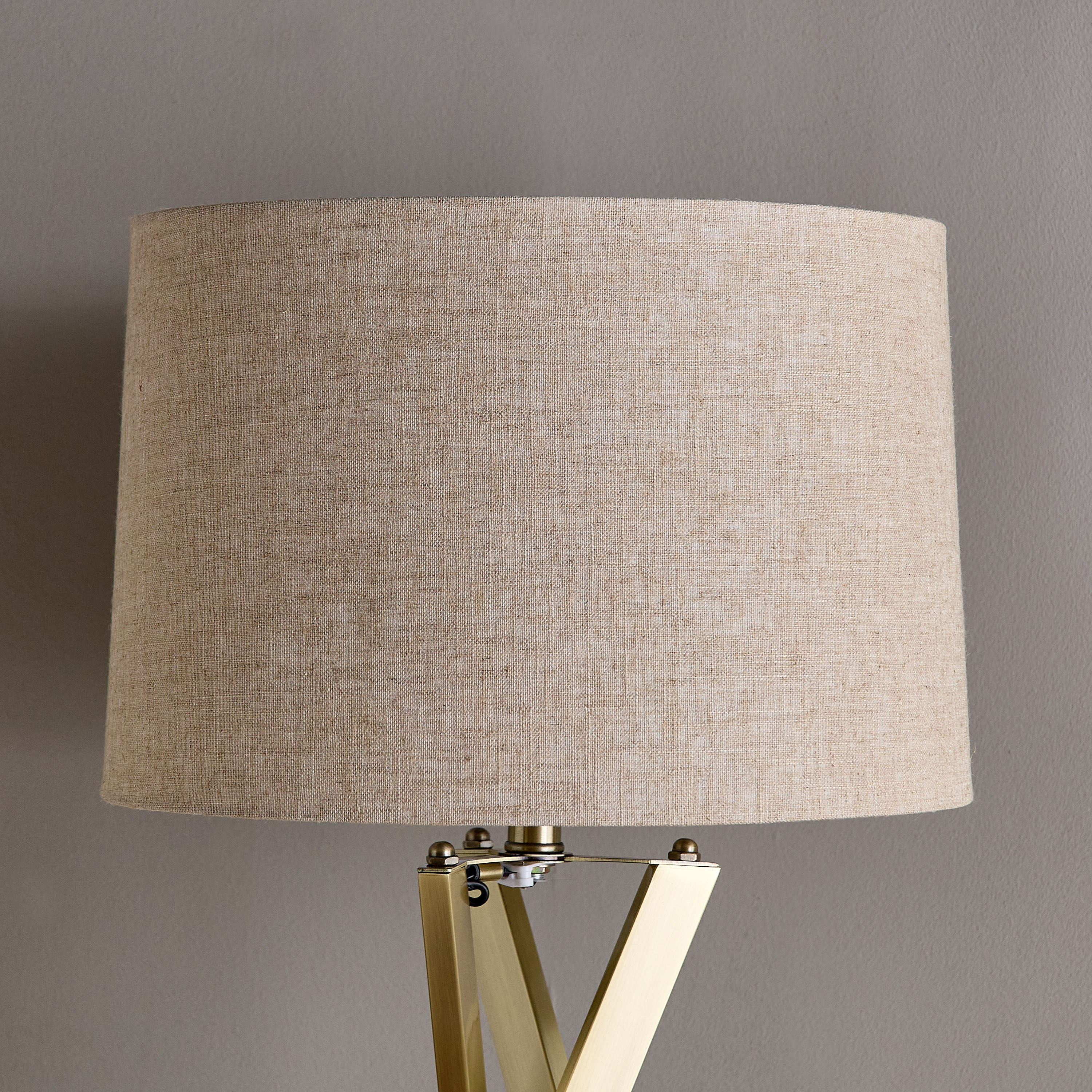 Sadie Metal Table Lamp - 79 cm-household-lighting-tableanddesklamps-image-3