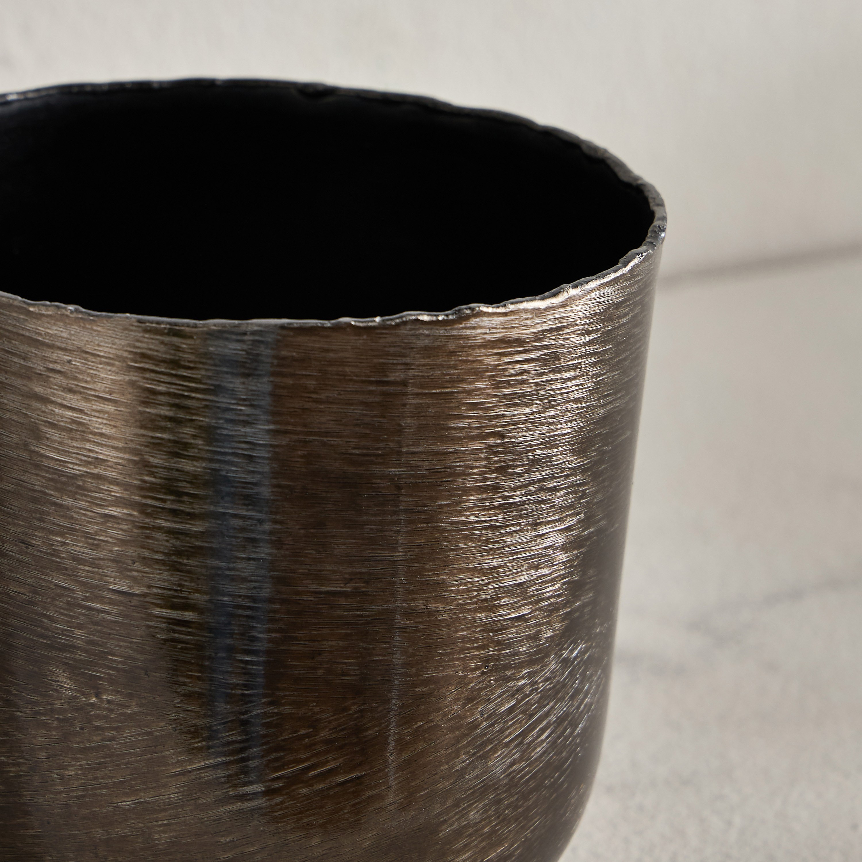 Satin Metal Planter - 19 cm-household-gardenandoutdoor-potsandplanters-planters-image-3