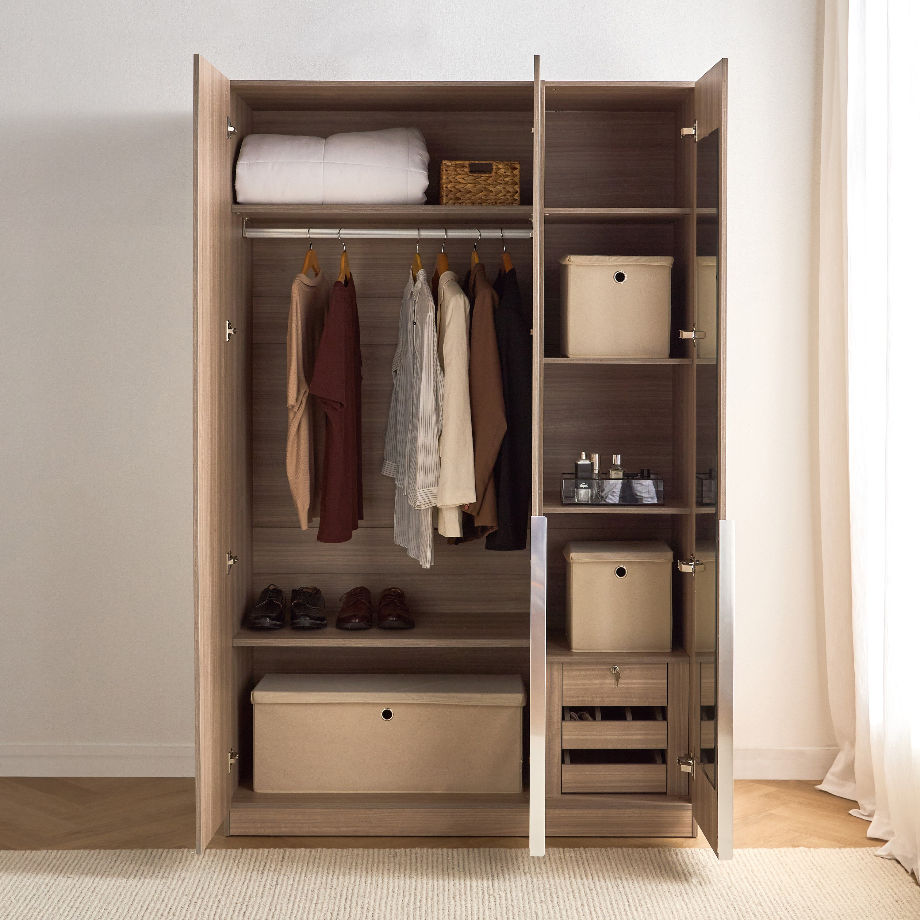 خزانة ملابس بـ 3 أبواب وأدراج - وارنر-furniture-bedroom-wardrobes-image-3