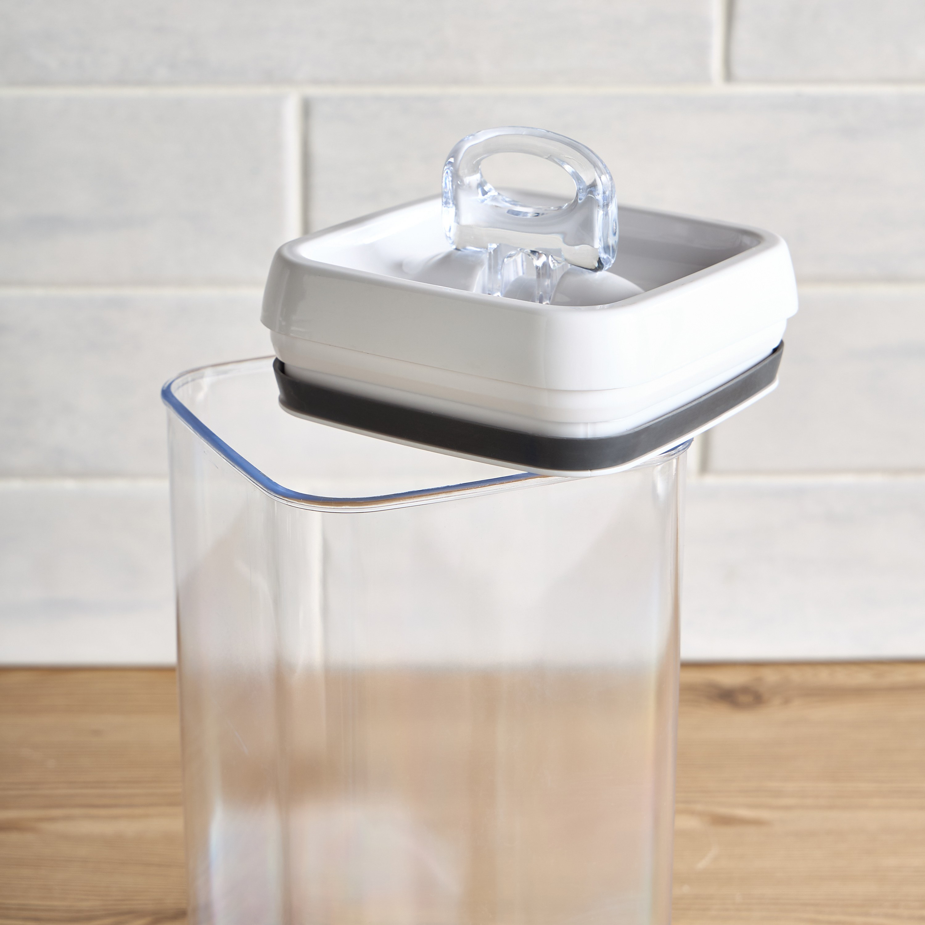 Bistro Canister - 2.3 L-household-kitchen-foodstorage-canistersandjars-image-3