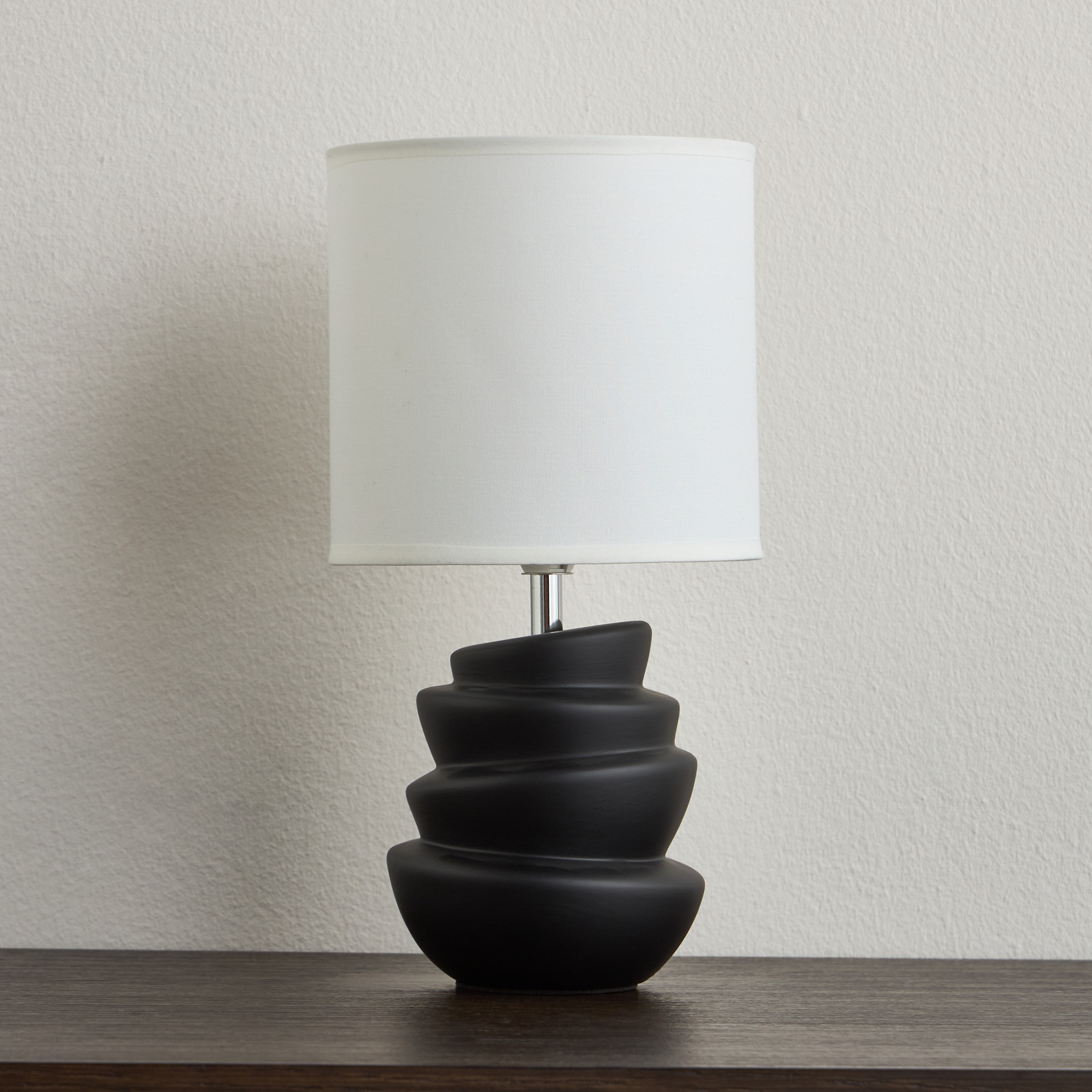Danna Ceramic Table Lamp - 32 cm-household-lighting-tableanddesklamps-image-1