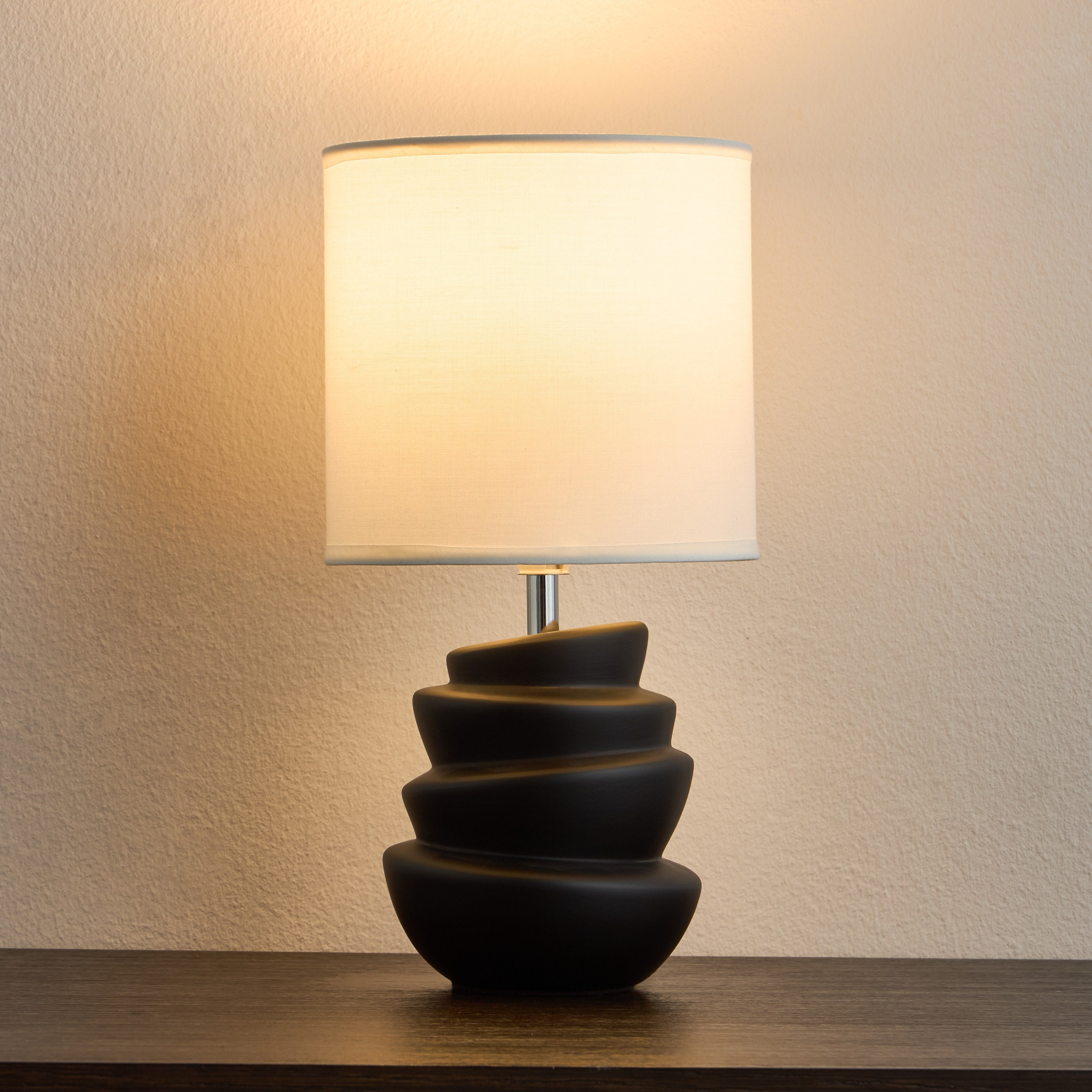 مصباح طاولة سيراميك - دانا - 32 سم-household-lighting-tableanddesklamps-image-2