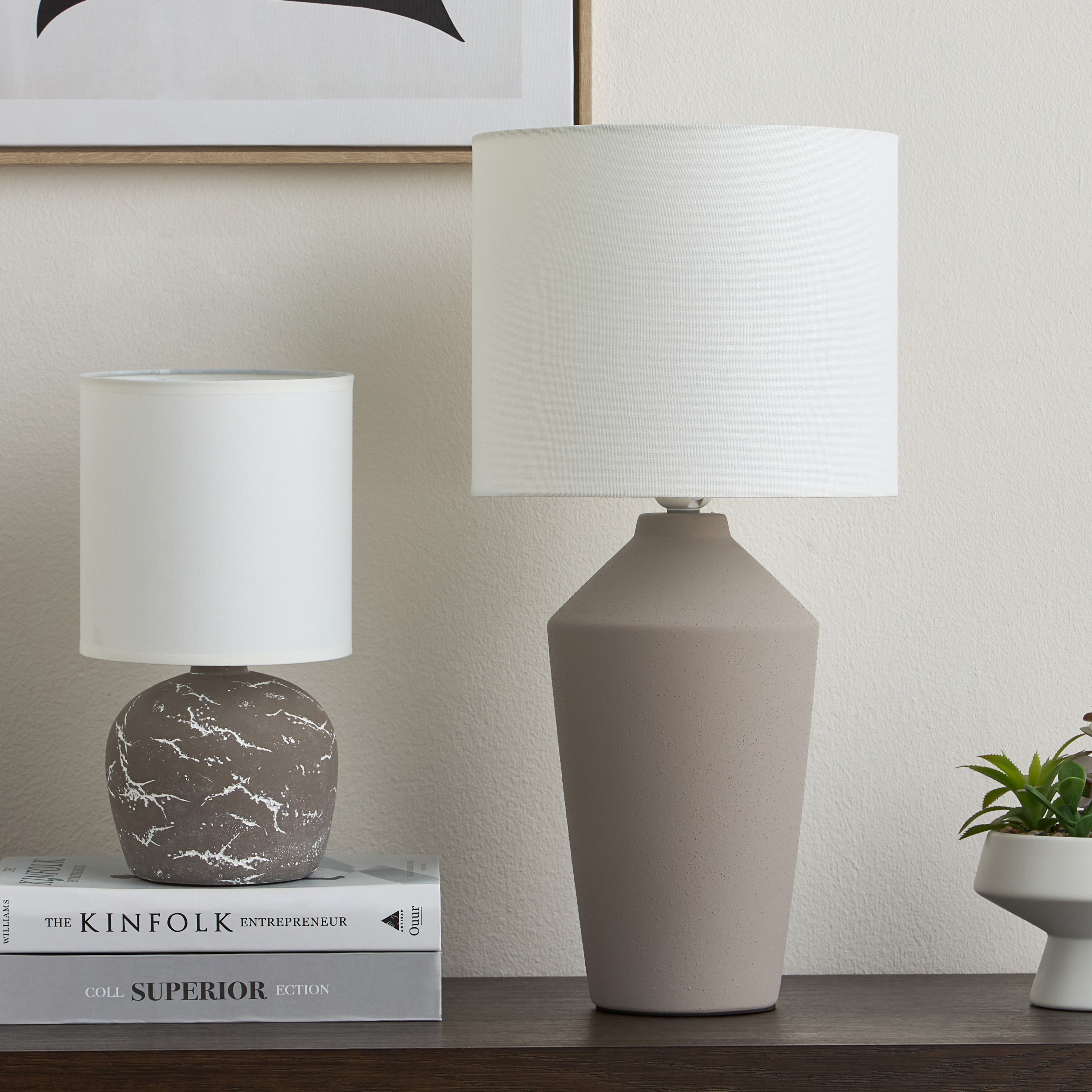 Gordon Concrete Table Lamp - 32 cm-household-lighting-tableanddesklamps-image-4