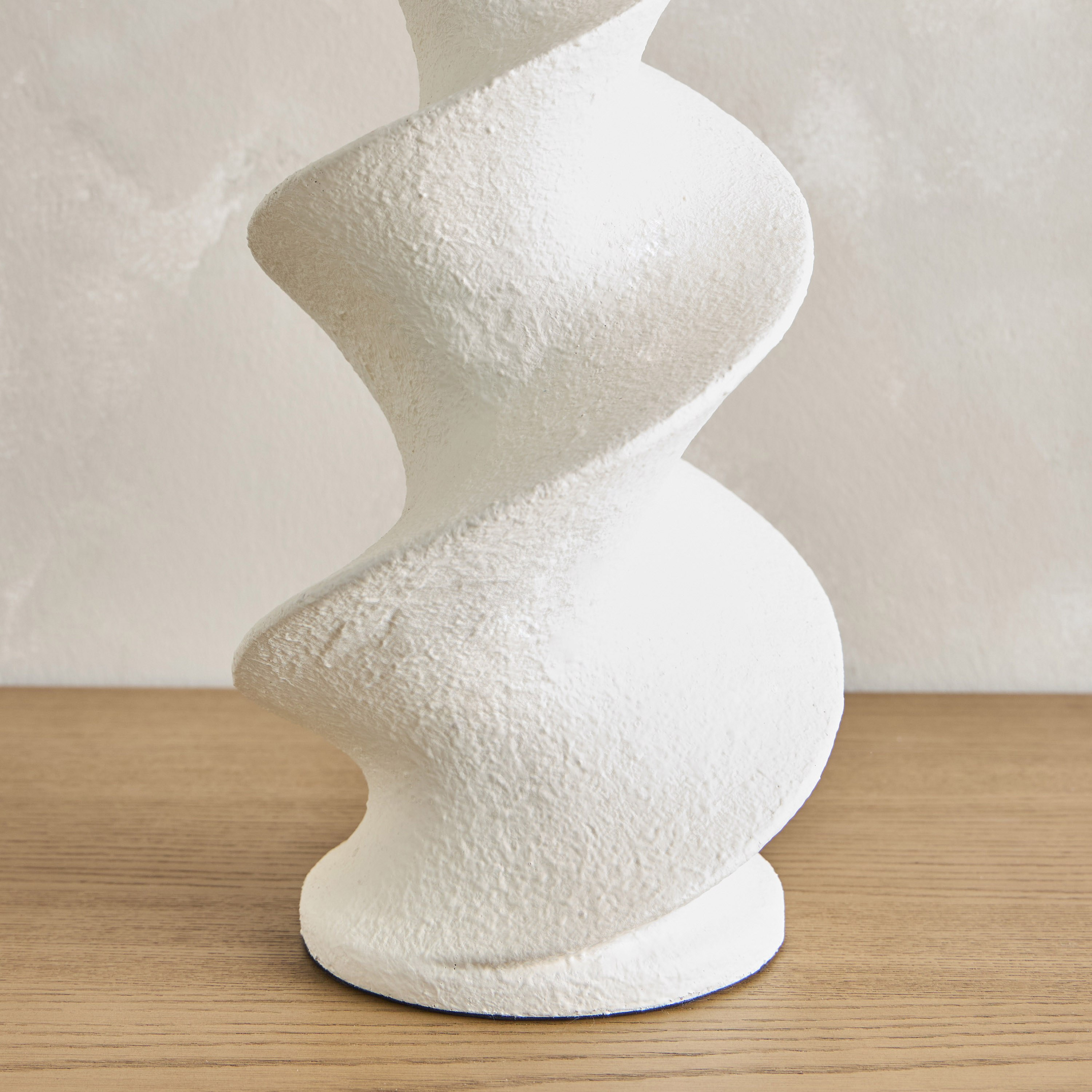 Caspian Polyresin Table Lamp - 69 cm-household-lighting-tableanddesklamps-image-3