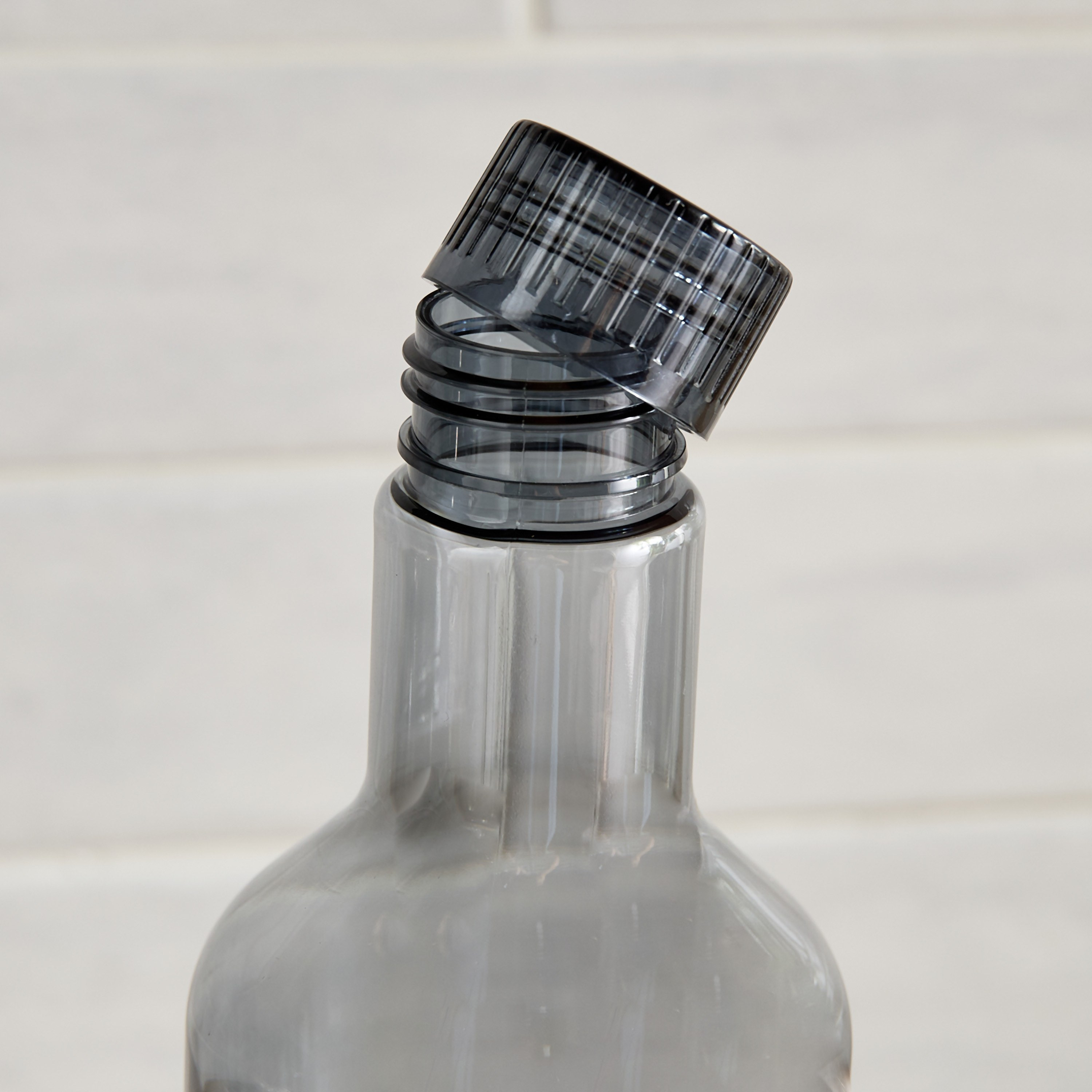 قارورة ماء - لينيا - 1 لتر-household-dining-drinkserveware-bottles-image-1