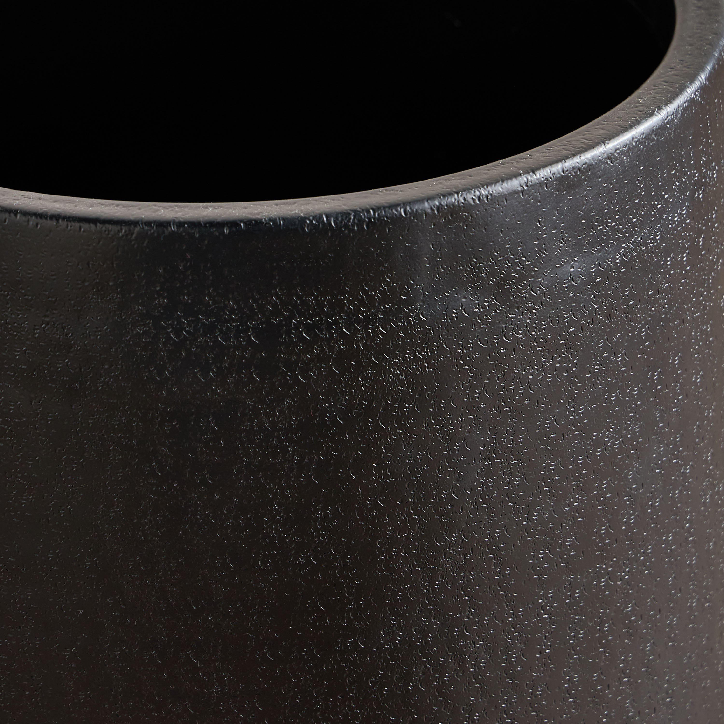 Auden Thick Rim Metal Planter - 46 cm-household-gardenandoutdoor-potsandplanters-planters-image-3