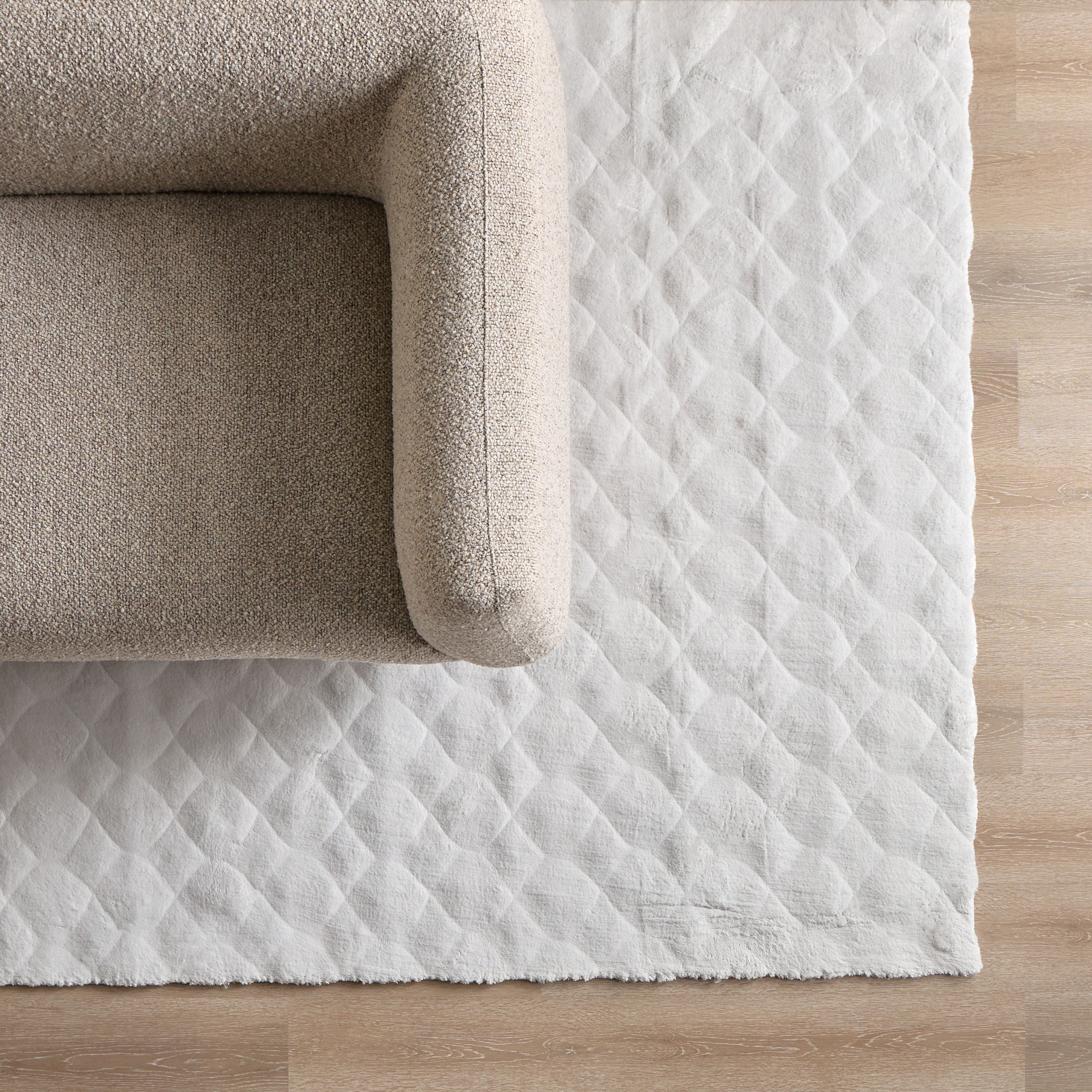 Louisa Rug - 160x230 cm-household-rugsandcarpets-rugs-image-1