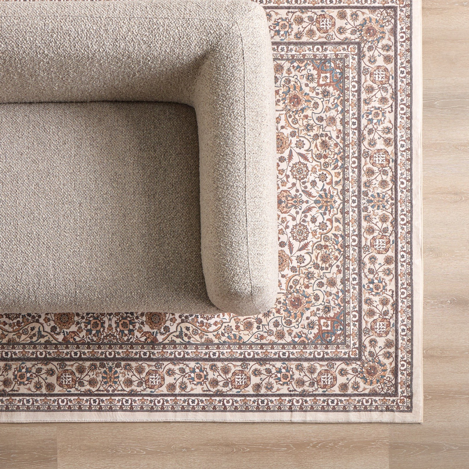 Genelle Printed Rug - 160x230 cm-household-rugsandcarpets-rugs-image-1