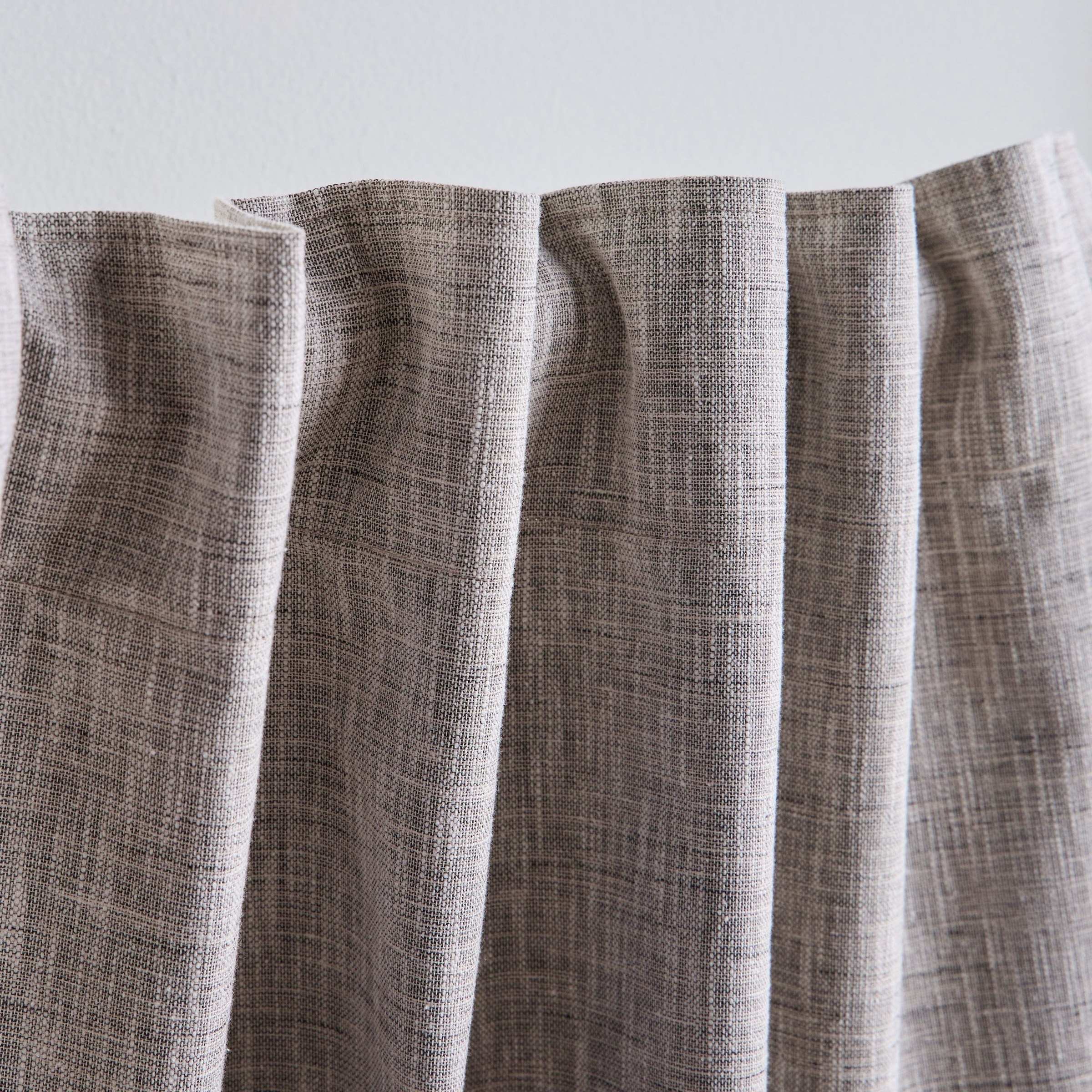 طقم ستائر معتمة من قطعتين - ديبورا - 135x280 سم-household-windows-curtains-image-13