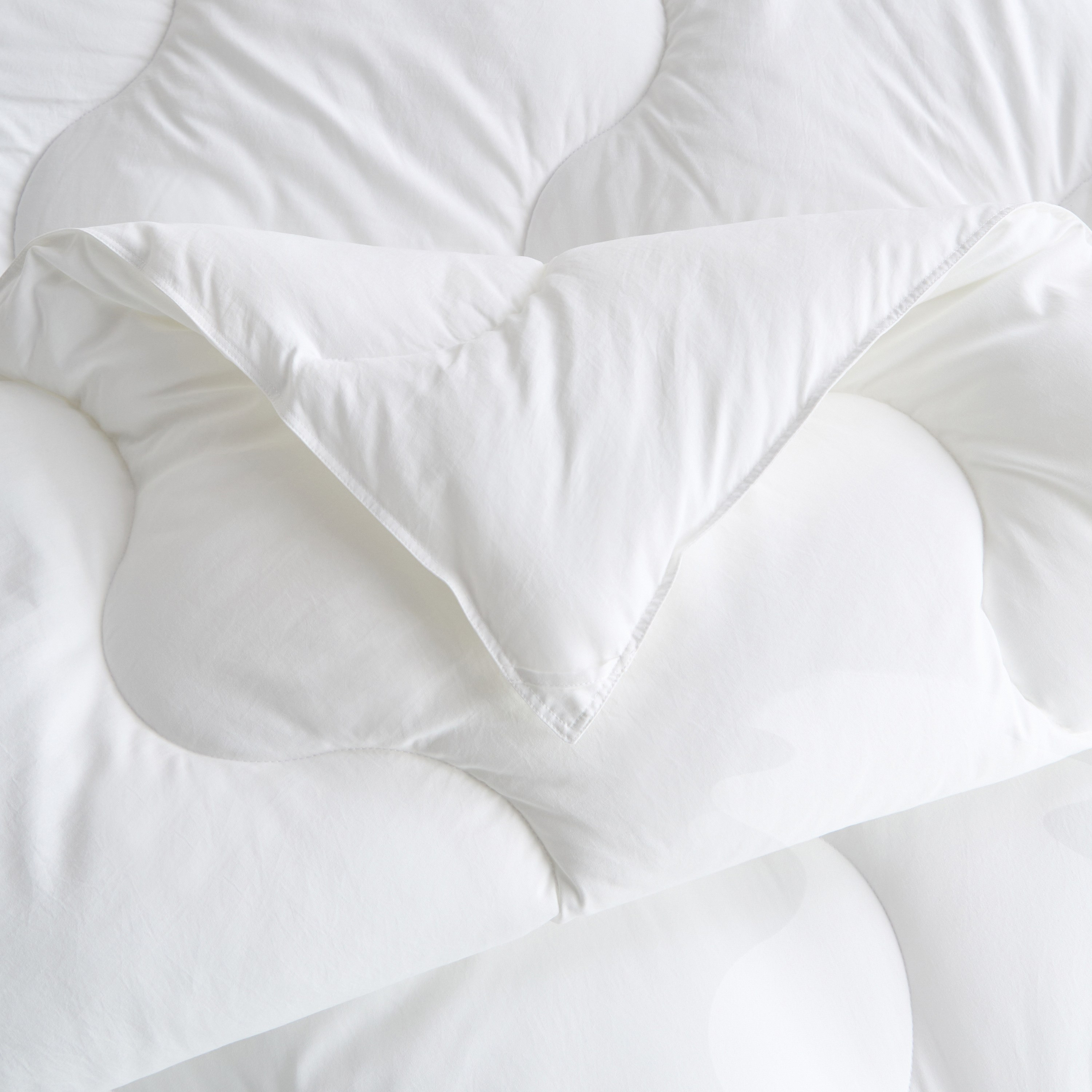 Sleep Advanced Light Warm Queen Duvet - 200x200 cm-household-bedding-duvetandcovers-duvets-image-3