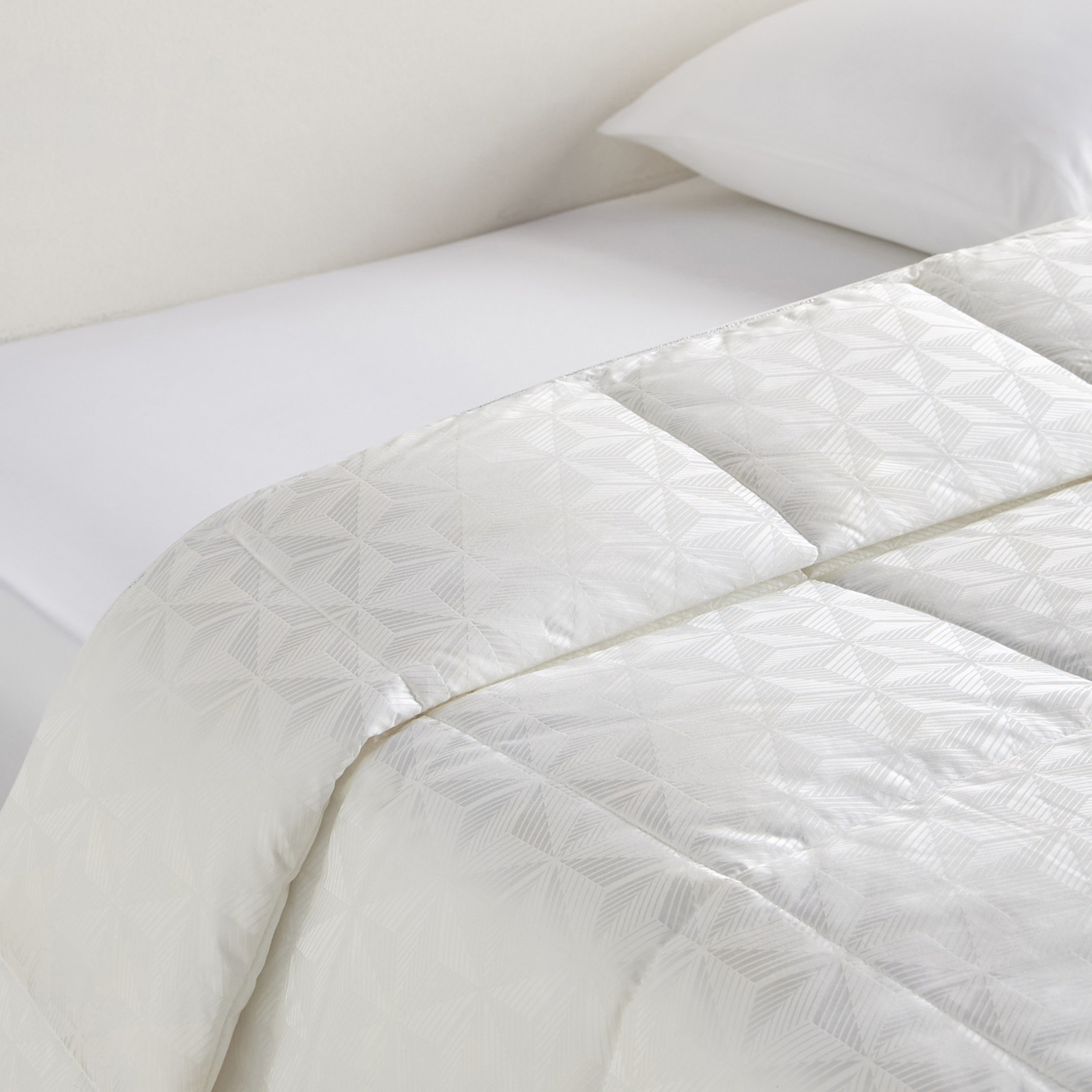 Melatonin Fiber Jacquard Mid Warm King Duvet - 220x230 cm-household-bedding-duvetandcovers-duvets-image-2