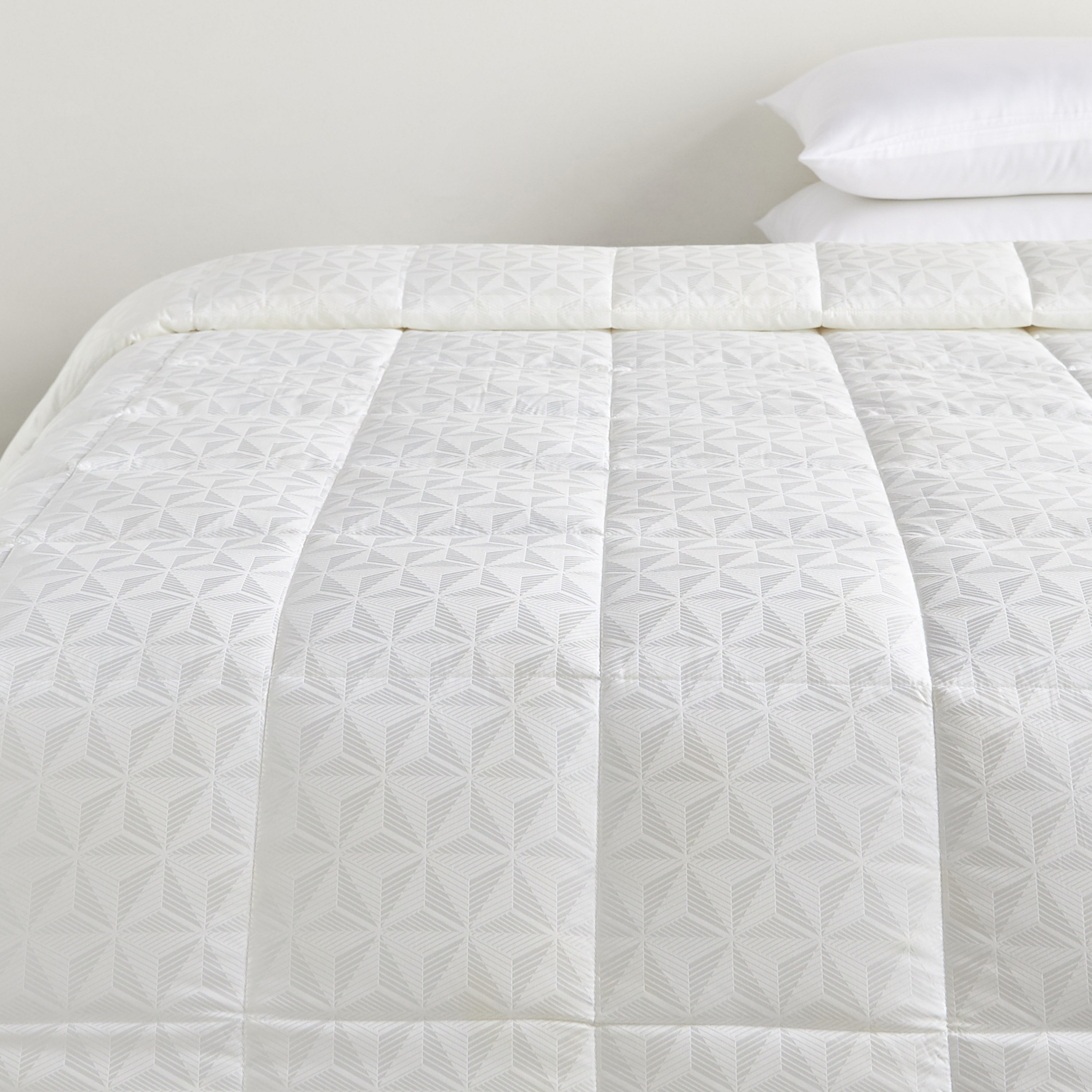 Melatonin Fiber Jacquard Mid Warm Super King Duvet - 260x220 cm-household-bedding-duvetandcovers-duvets-image-1