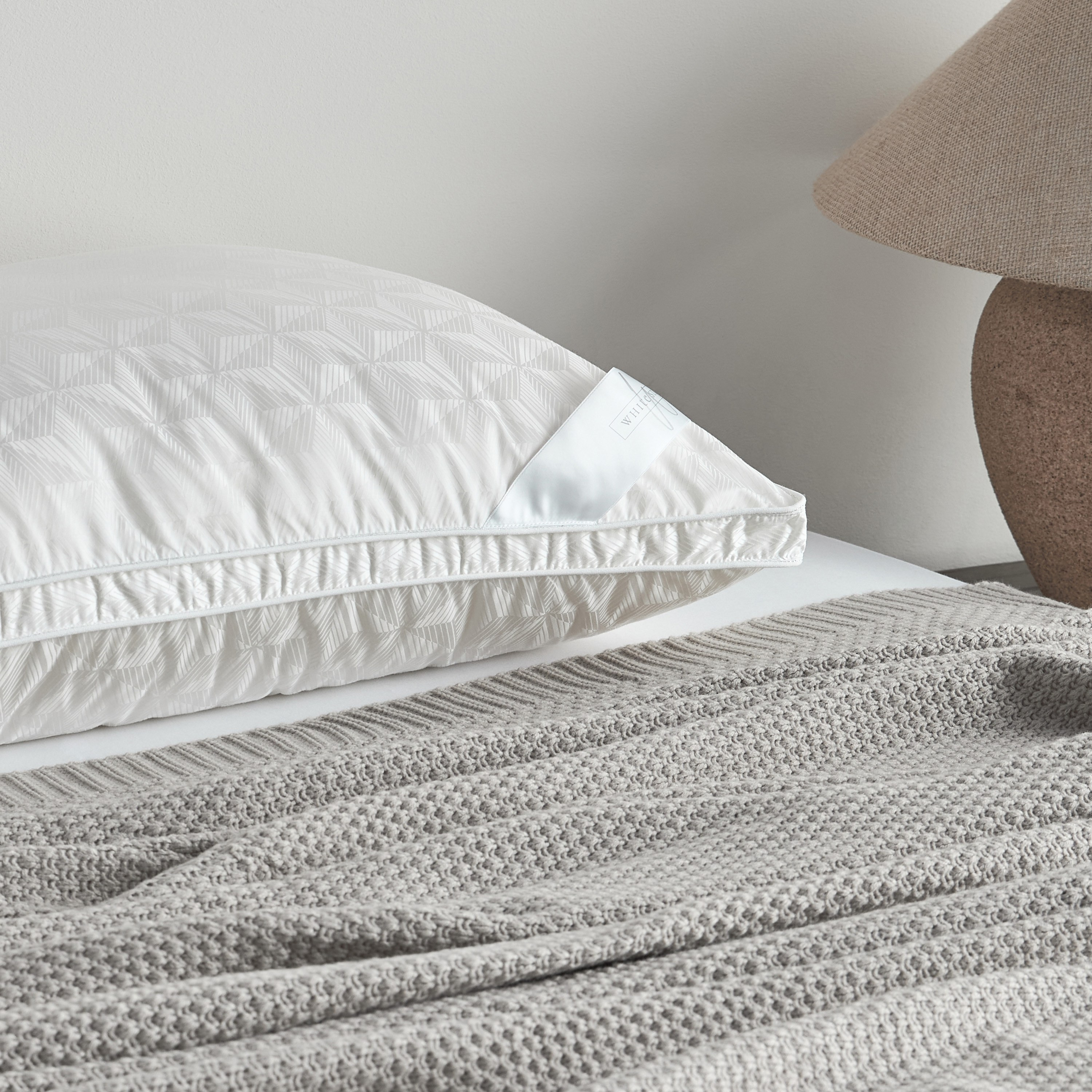 Melatonin Down Alternative 1-Piece Pillow - 50x75 cm-household-bedding-pillows-image-3