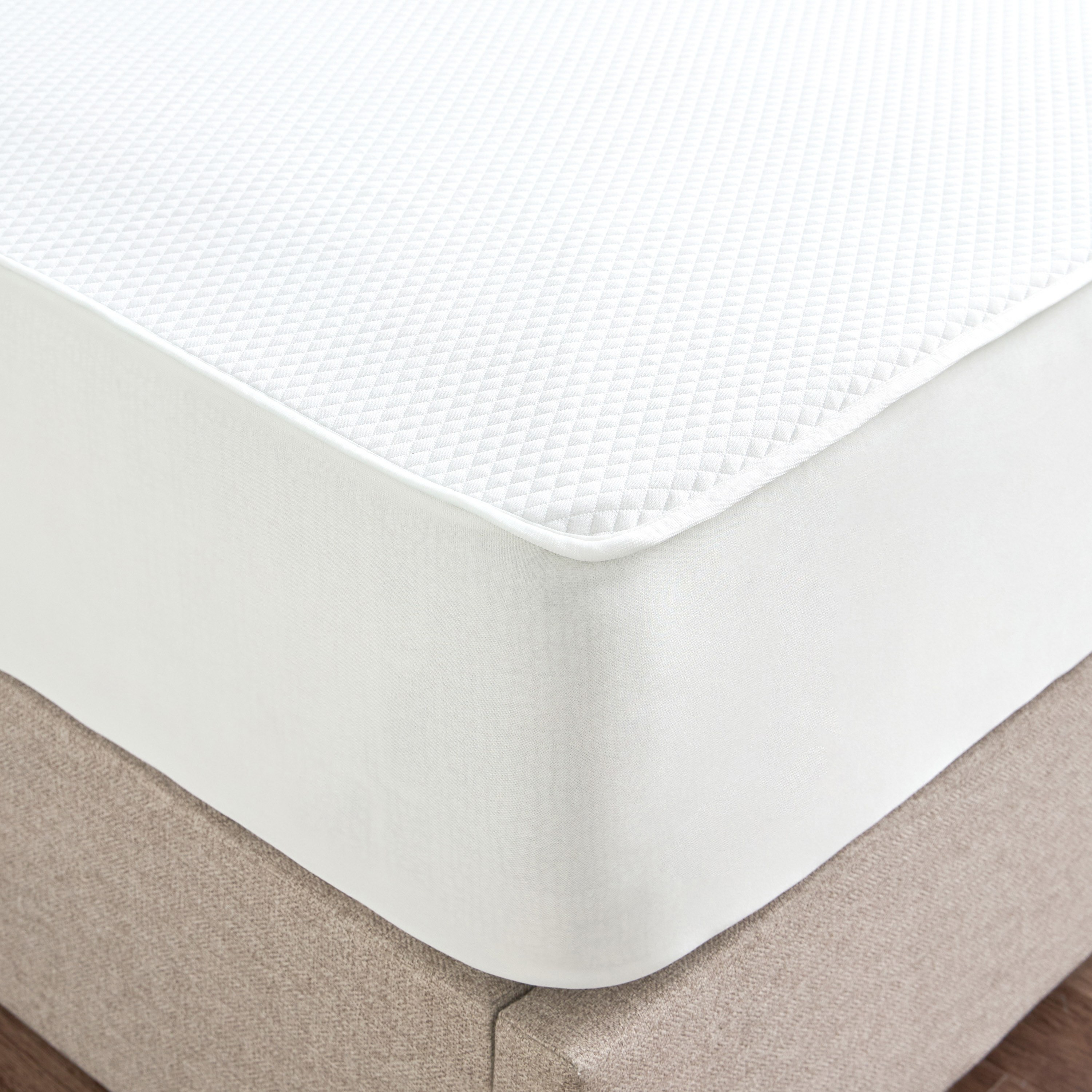 All Season Super King Mattress Protector - 200x205 cm-household-bedding-mattresstoppersandprotectors-mattressprotectors-image-2