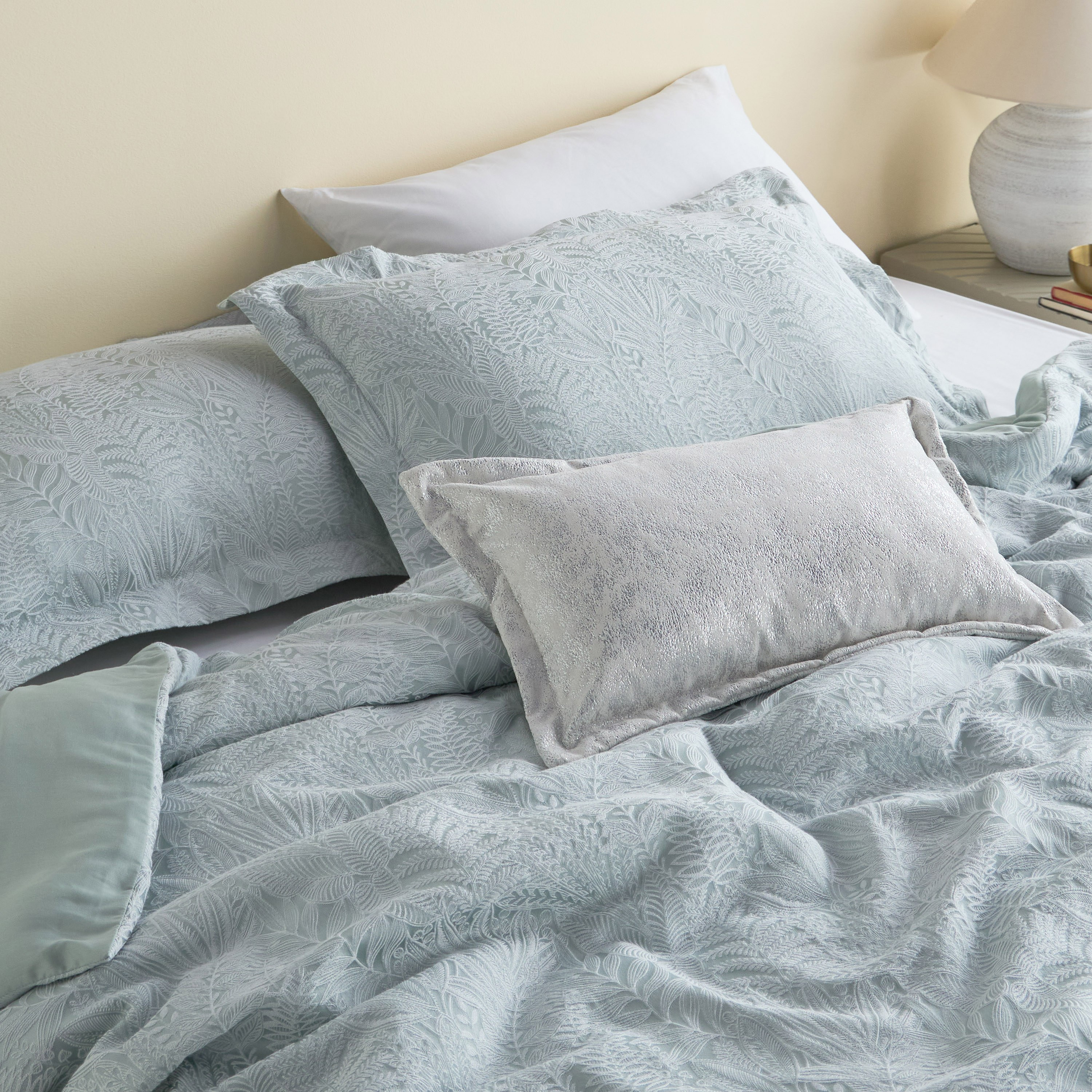 طقم لحاف سوبر كينج 4 قطع قطن جاكار - بالترو - 250x260 سم-household-bedding-comfortersandbedspreads-comforters-image-5