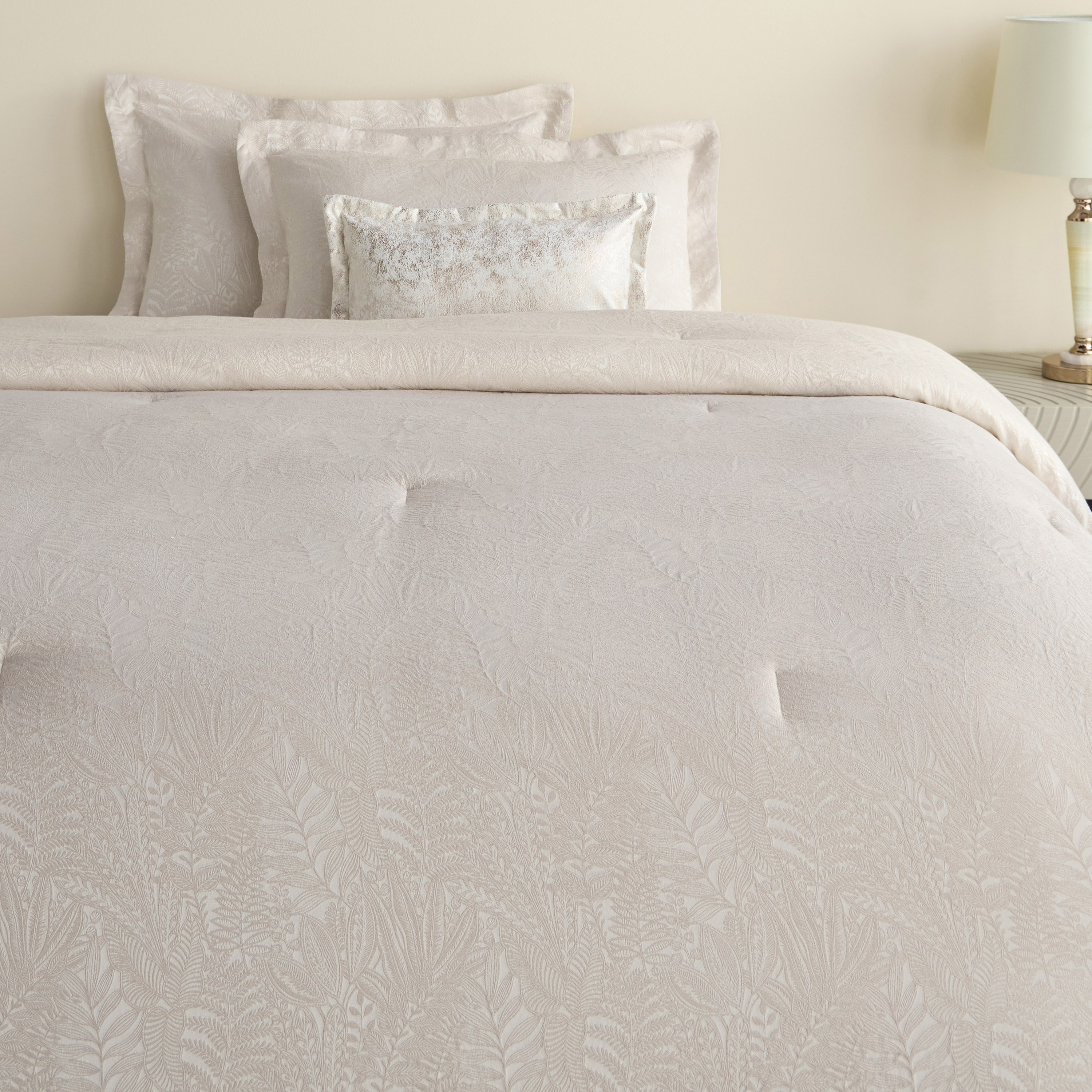 Paltrow Cotton Jacquard 4-Piece Super King Comforter Set - 240x260 cm-household-bedding-comfortersandbedspreads-comforters-image-2