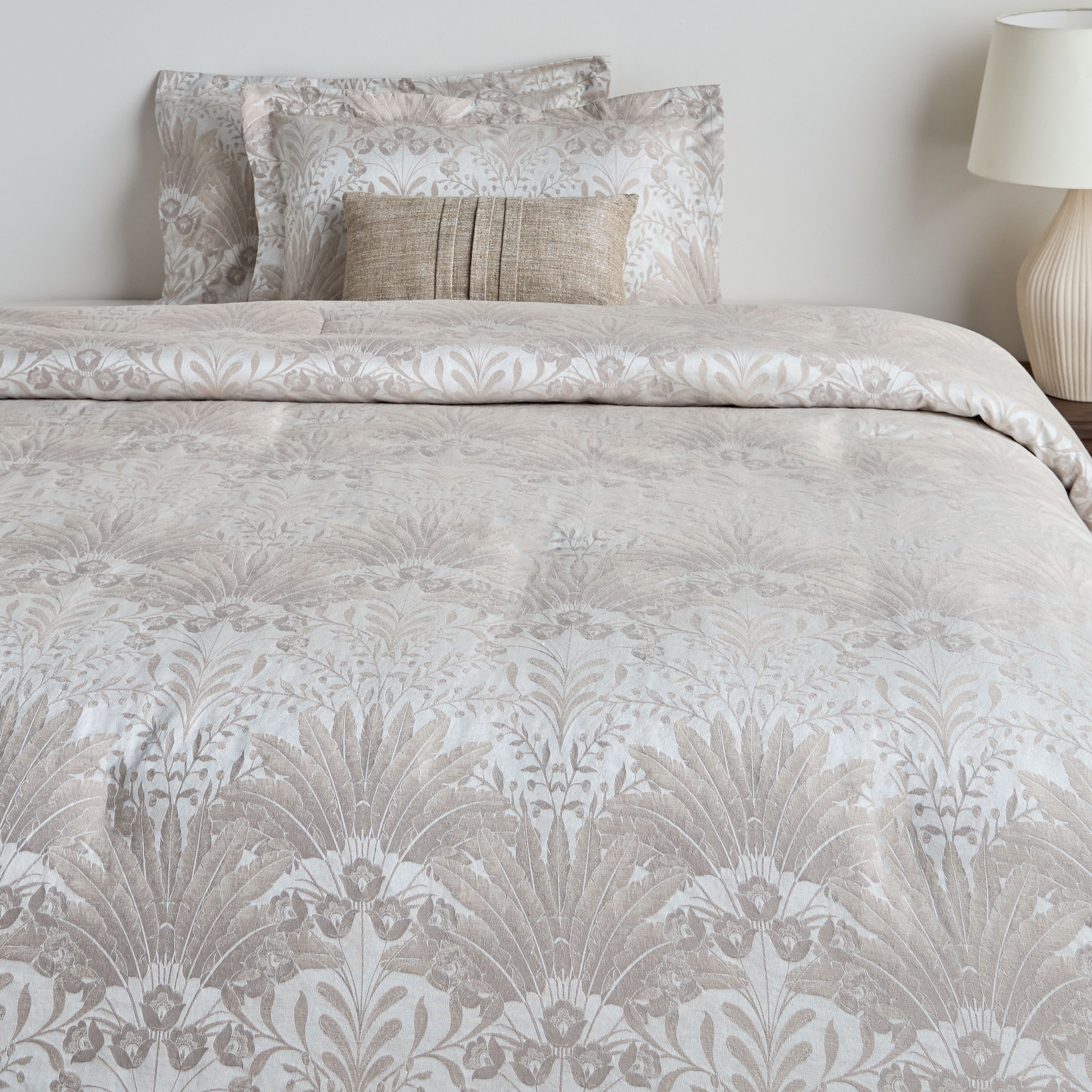 Reuben Cotton Jacquard 4-Piece Super King Comforter Set - 250x260 cm-household-bedding-comfortersandbedspreads-comforters-image-7