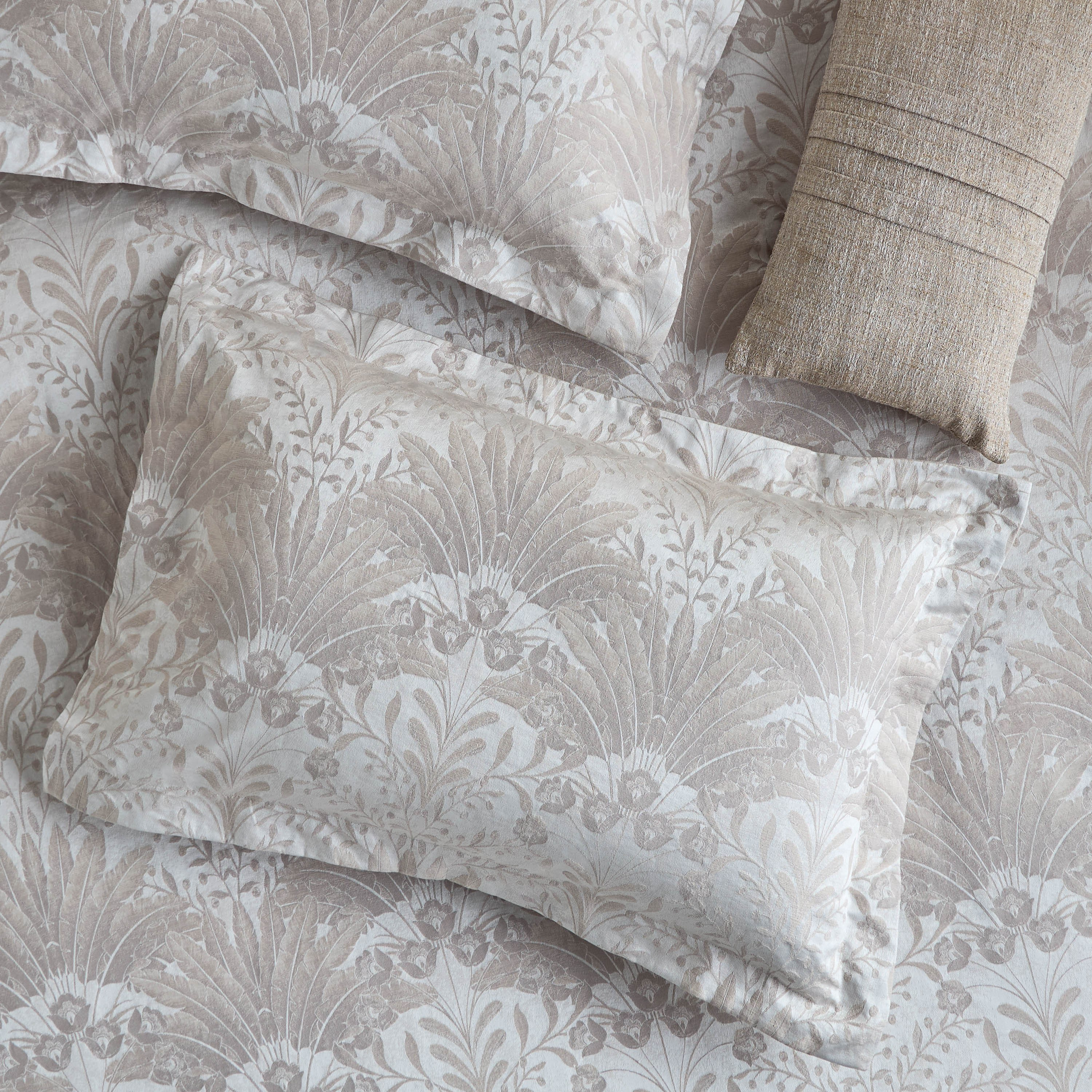 Reuben Cotton Jacquard 4-Piece Super King Comforter Set - 250x260 cm-household-bedding-comfortersandbedspreads-comforters-image-9