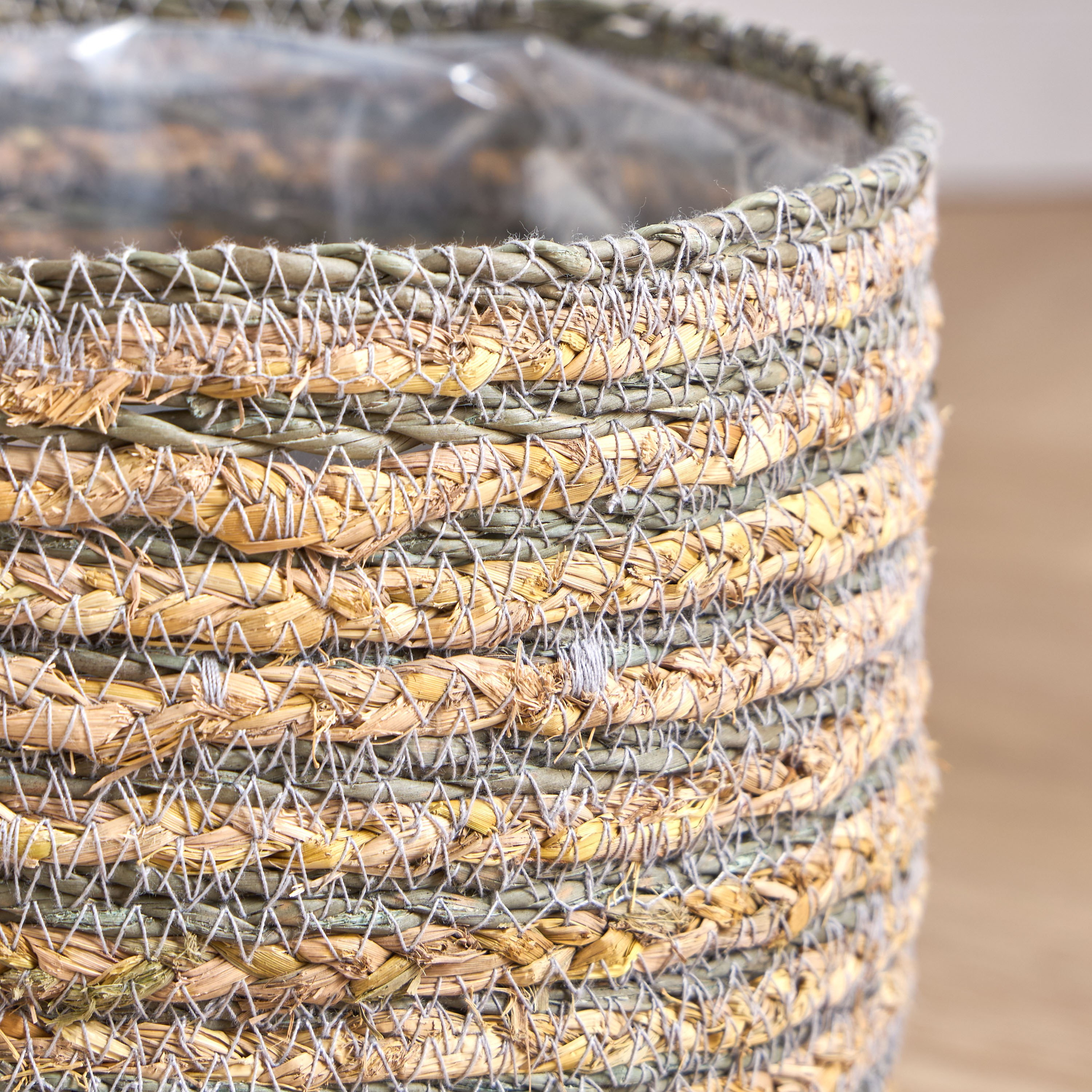 Caresto Seagrass and Straw Planter - 22 cm-household-gardenandoutdoor-potsandplanters-planters-image-3