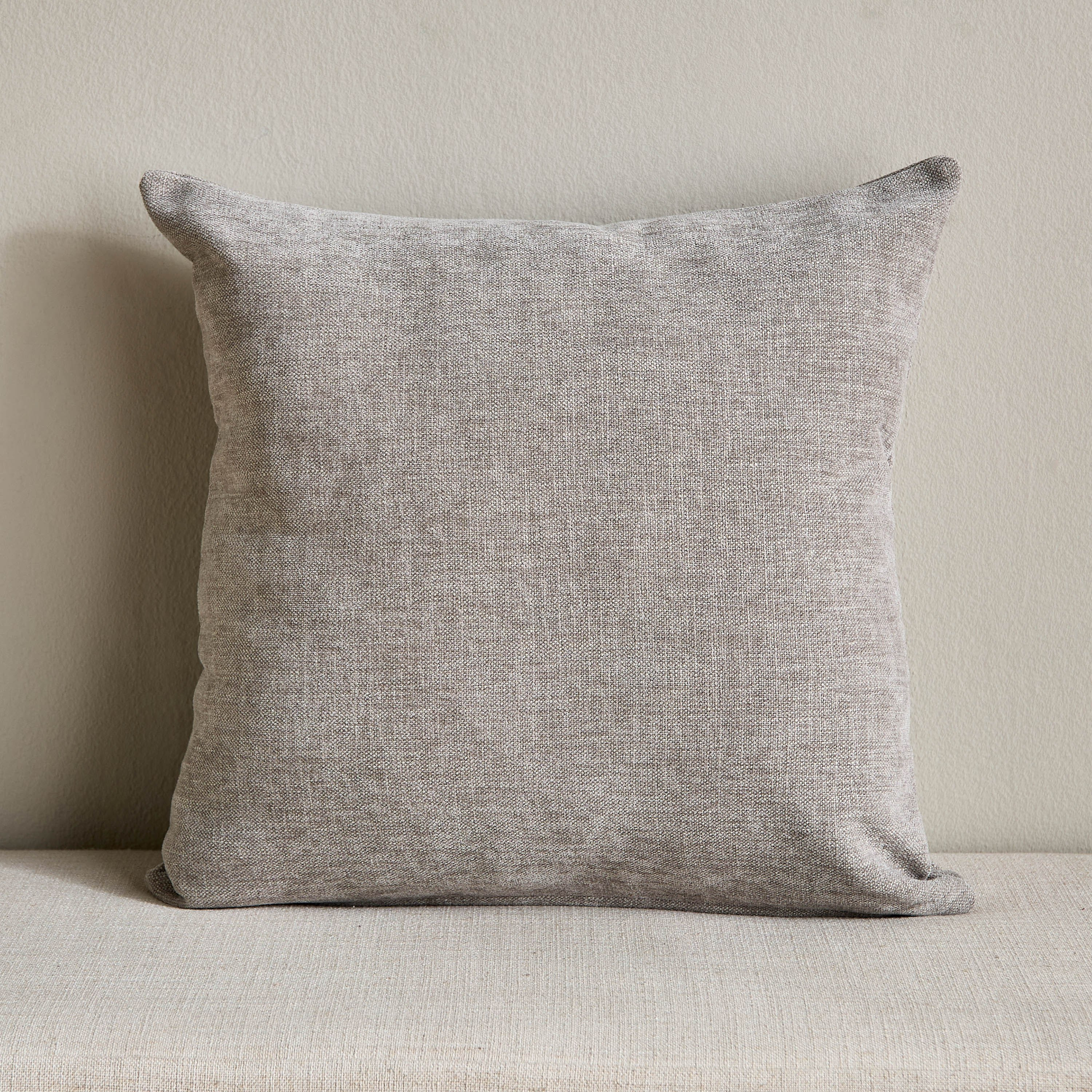 Eterno II Chenille Filled Cushion - 50x50 cm-household-cushionsandthrows-filledcushions-decorativecushions-image-1