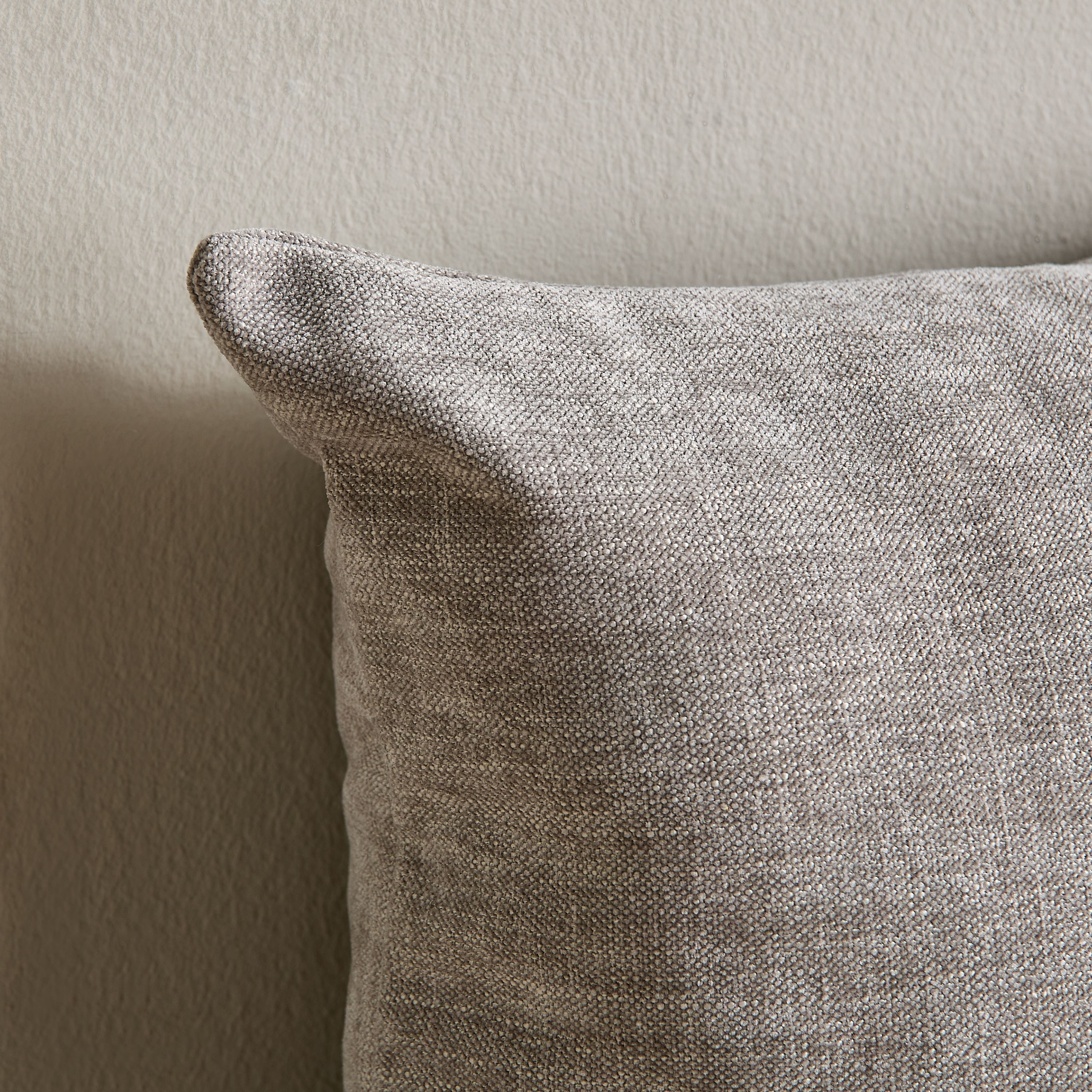 Eterno II Chenille Filled Cushion - 50x50 cm-household-cushionsandthrows-filledcushions-decorativecushions-image-2