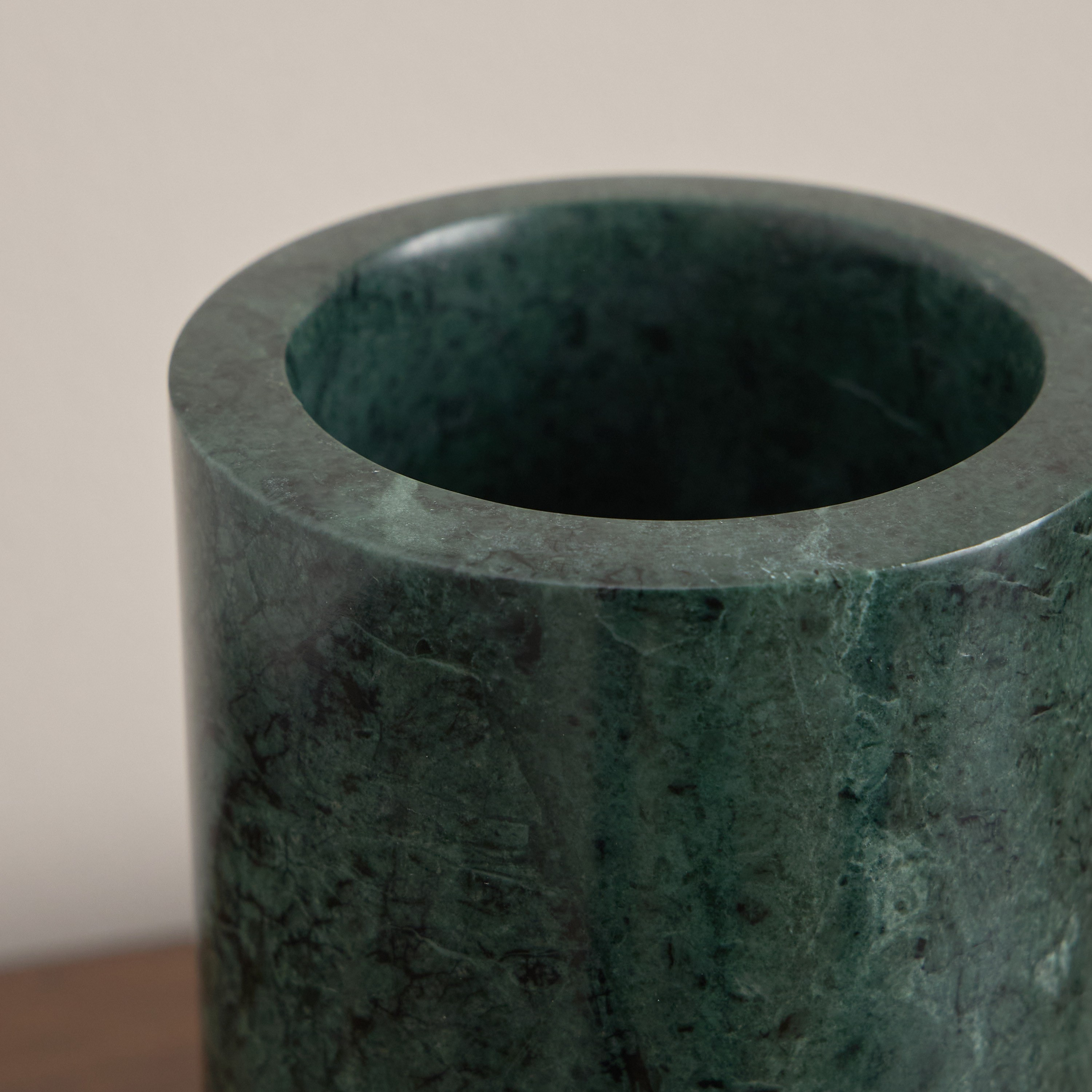 مزهرية حجر - فيرمونت - 18 سم-household-decor-vasesandbowls-image-3