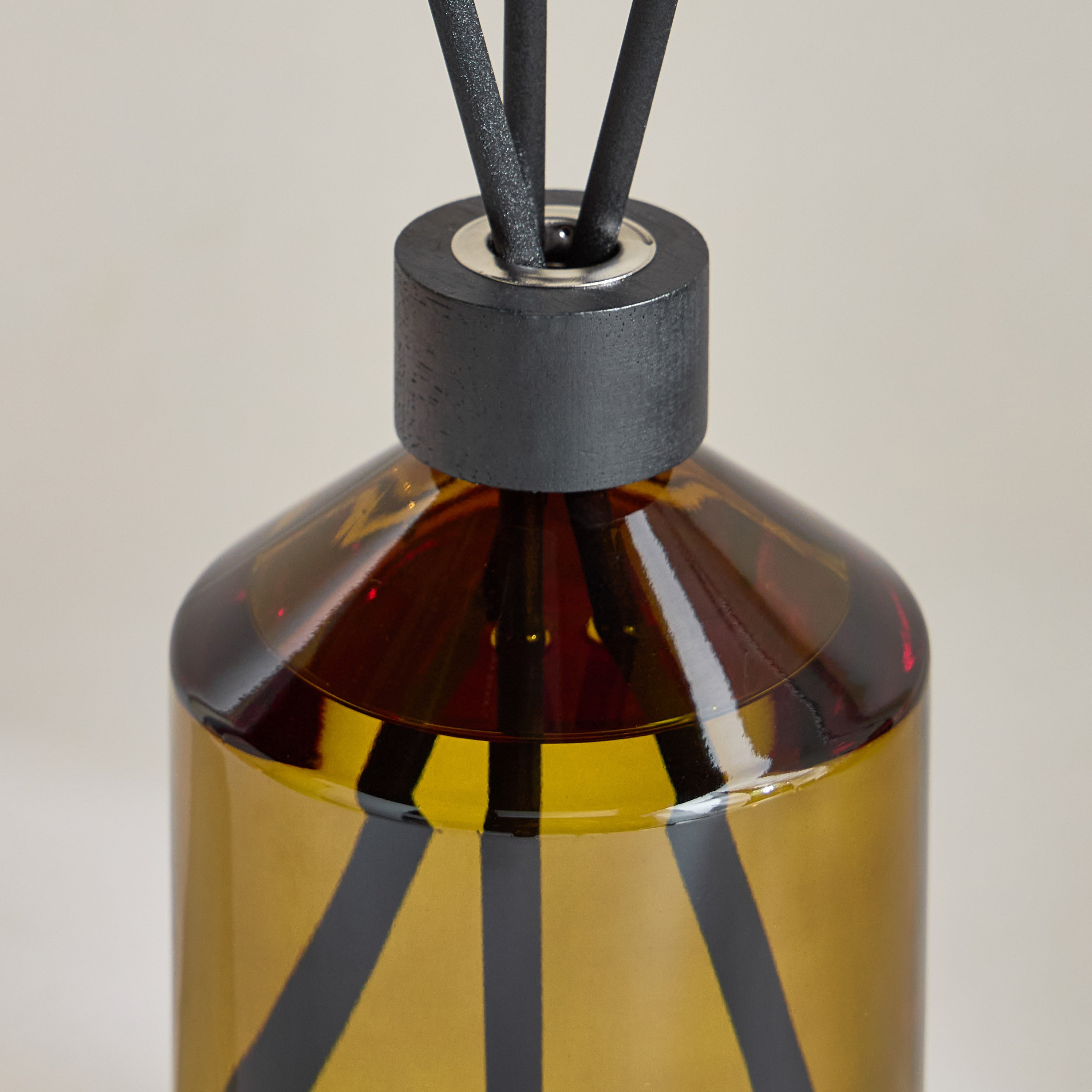 Verdure ID Lush Olive Reed Diffuser - 1 L-household-homefragrance-reeddiffusers-image-3