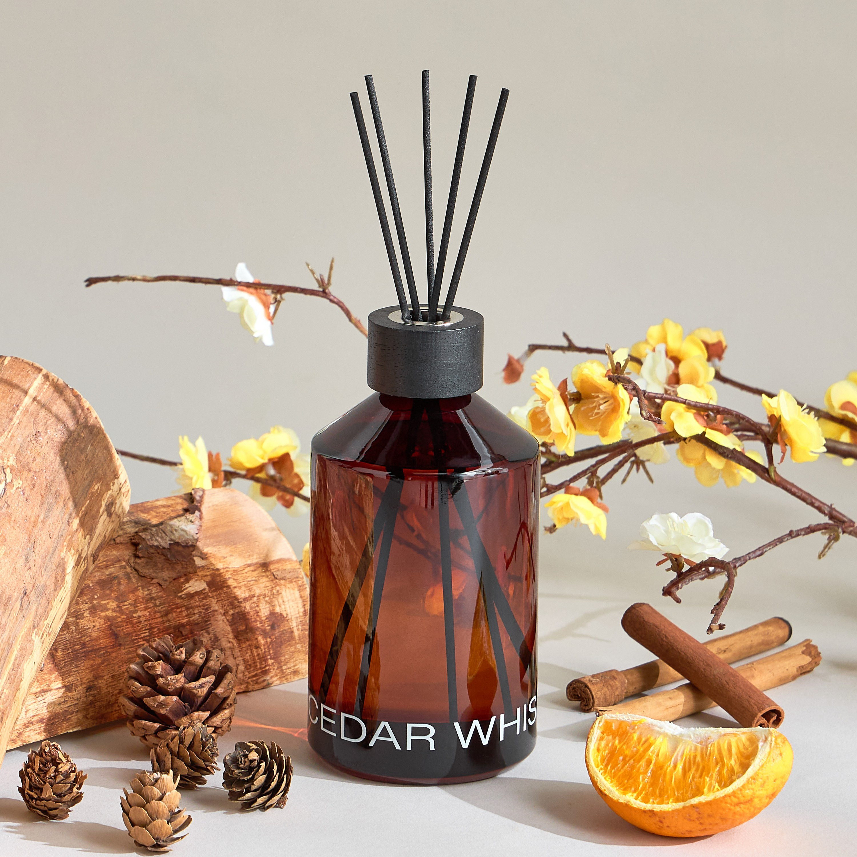 Verdure ID Cedar Whisper Reed Diffuser - 480 ml-household-homefragrance-reeddiffusers-image-1