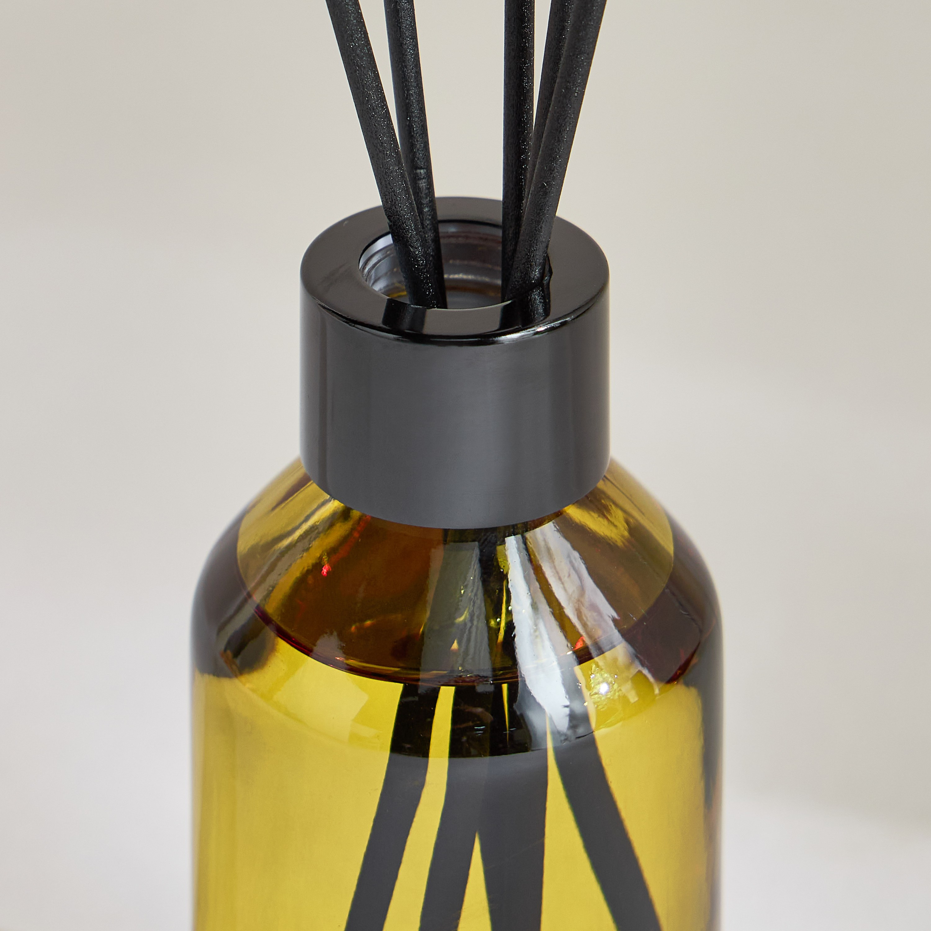 Verdure Lush Olive Reed Diffuser Set - 100 ml-household-homefragrance-reeddiffusers-image-3