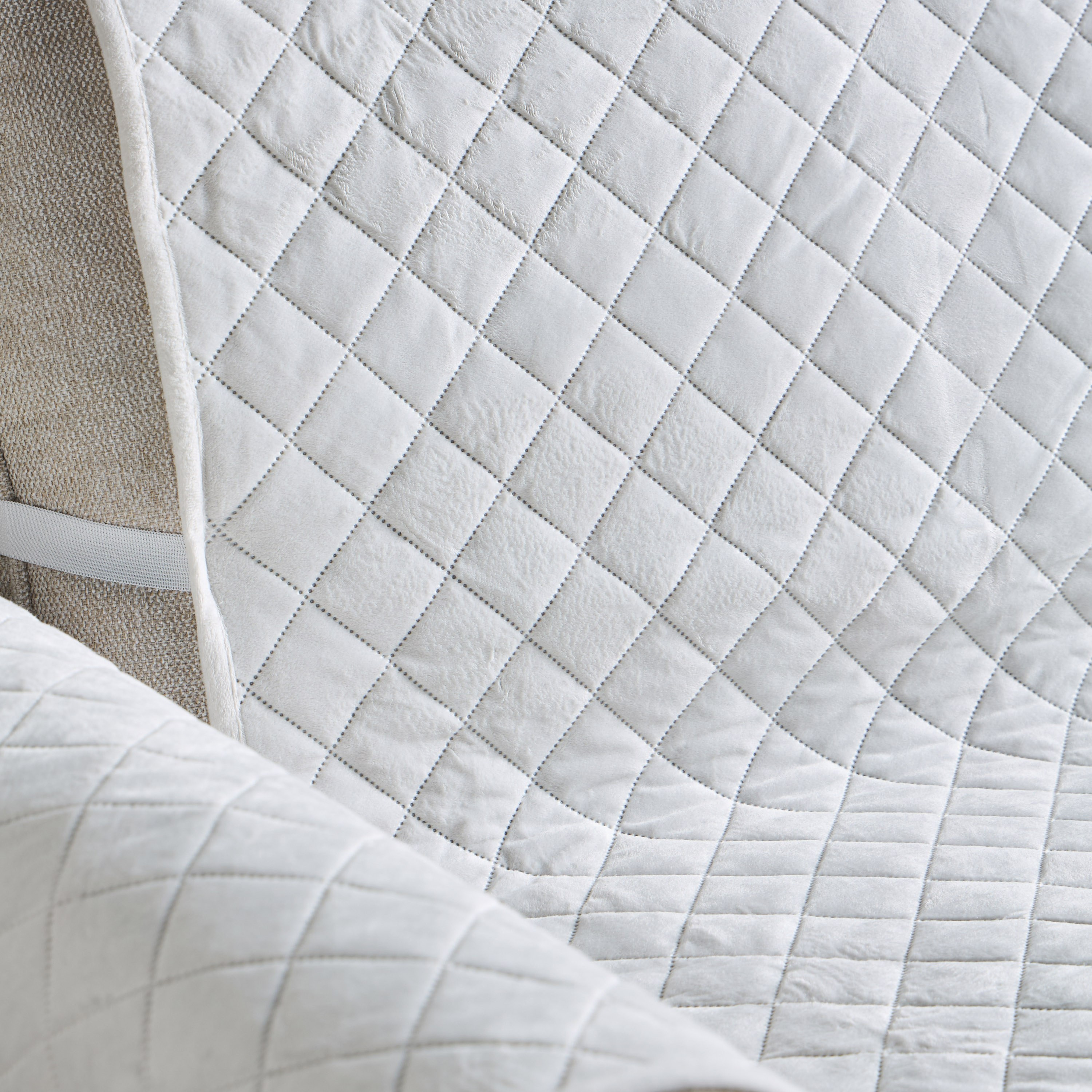 Eli 2-Seater Sofa Cover - 112x179 cm-household-cushionsandthrows-seatcovers-image-3