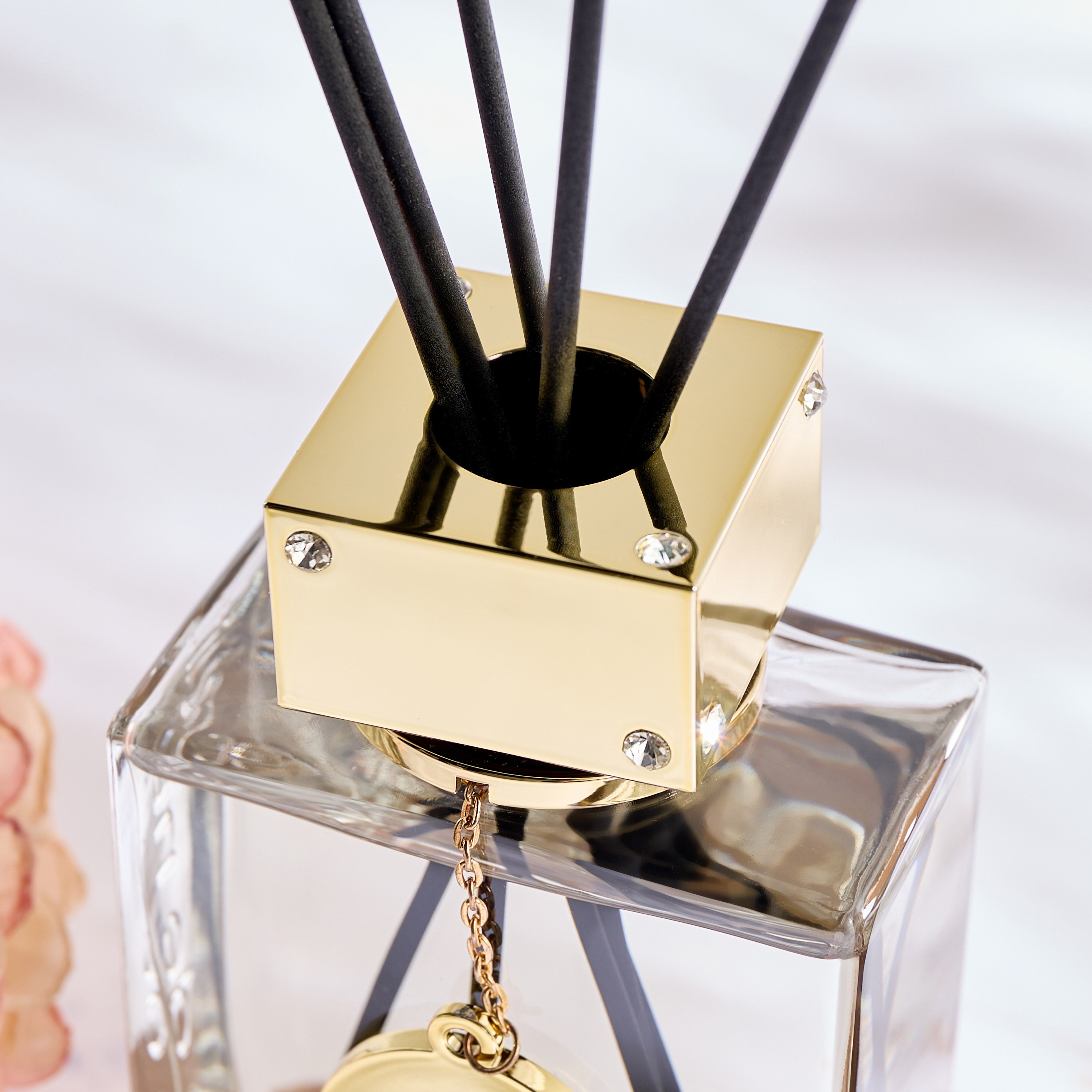 Club de Nuit Reed Diffuser - 200 ml-household-homefragrance-reeddiffusers-image-3