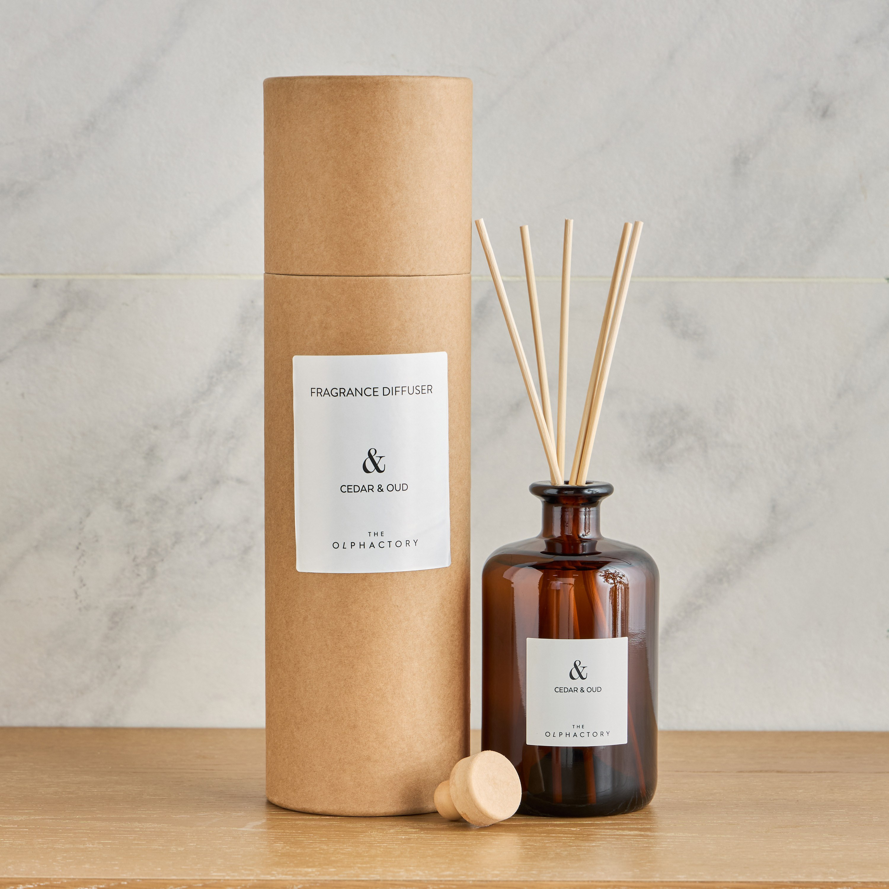 Olphactory Cedar and Oud Diffuser - 500 ml-household-homefragrance-reeddiffusers-image-2
