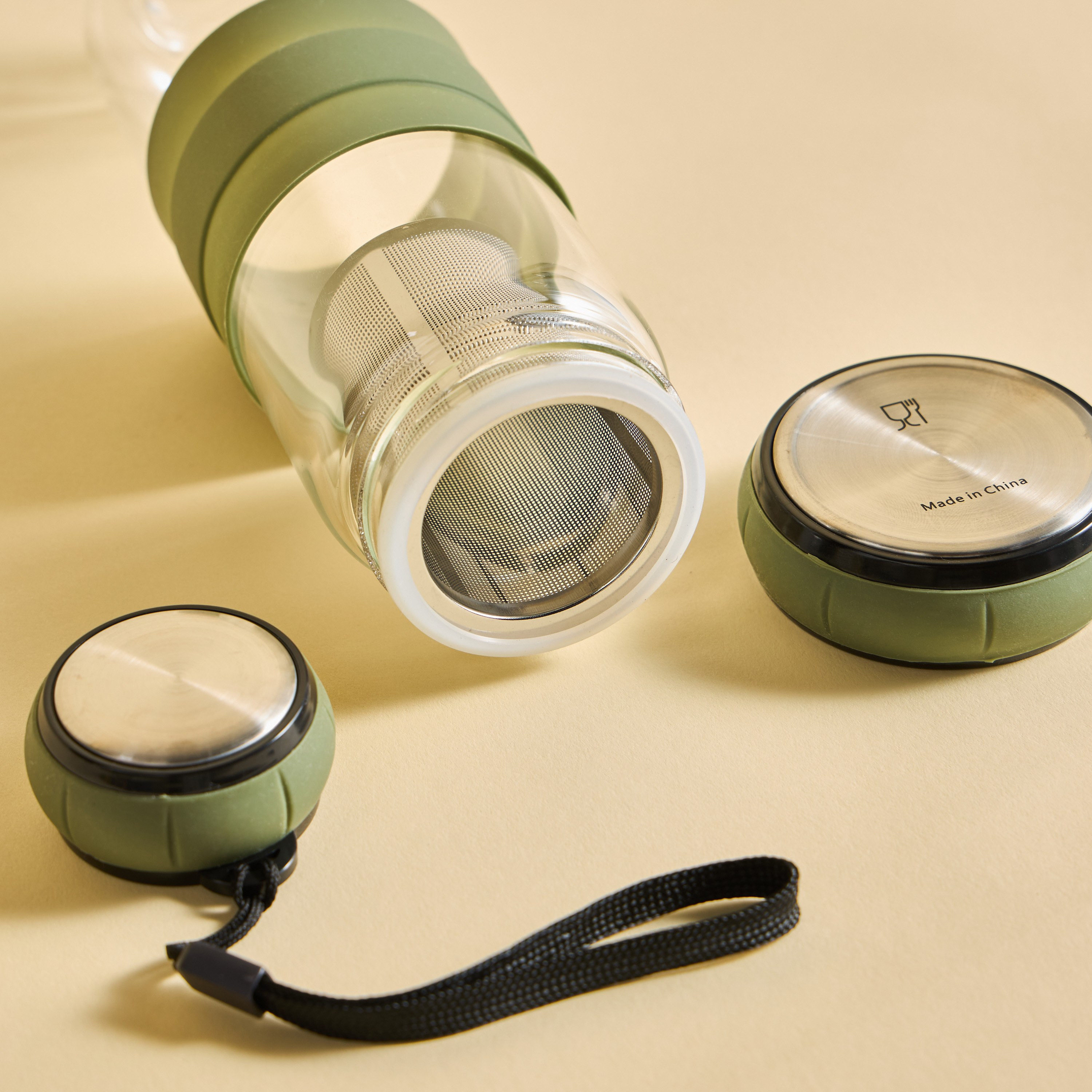 Clori Green Tea with a Infuser - 550 ml-household-dining-drinkserveware-bottles-image-2
