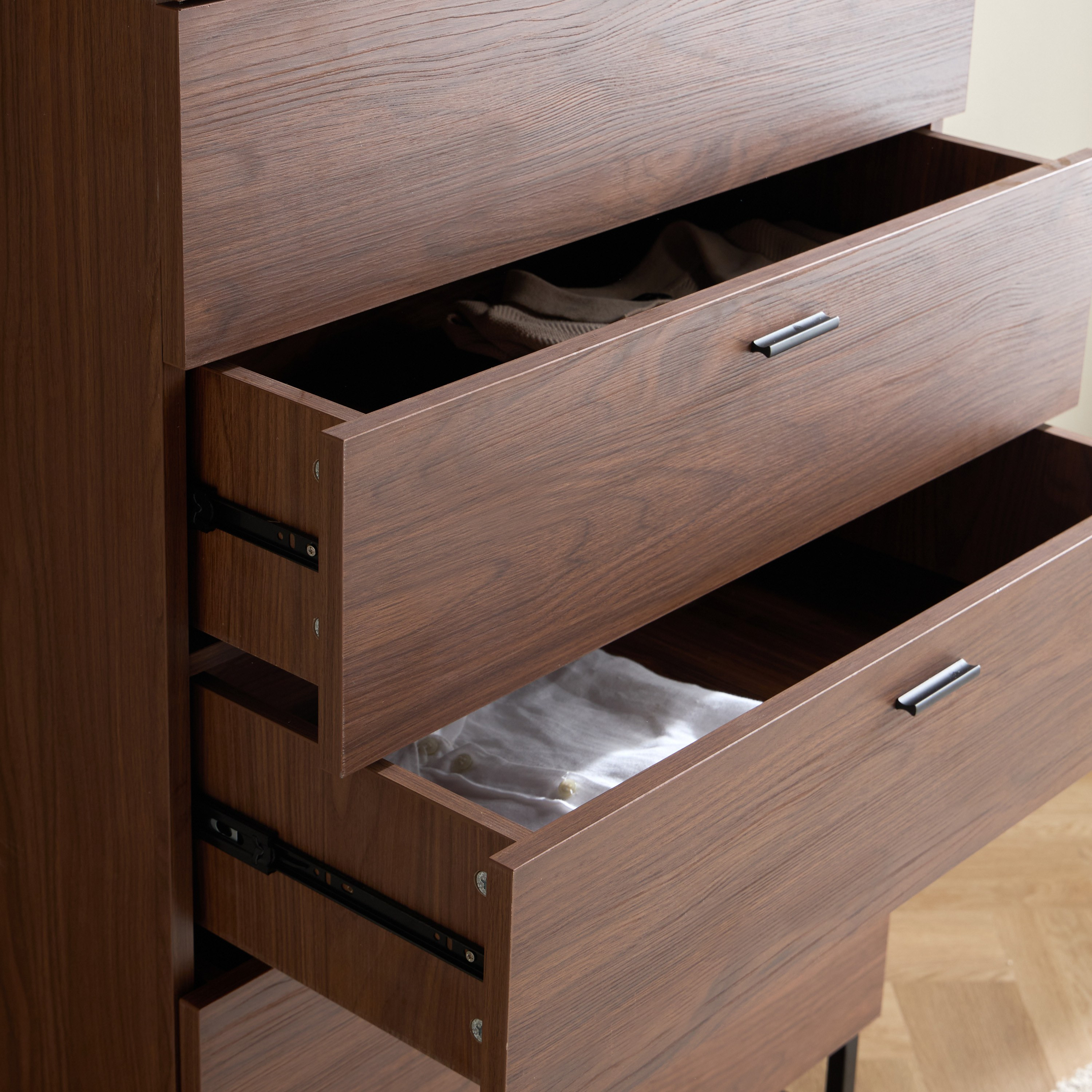 Countryside Chest of 5-Drawer-furniture-bedroom-chestofdrawers-image-3