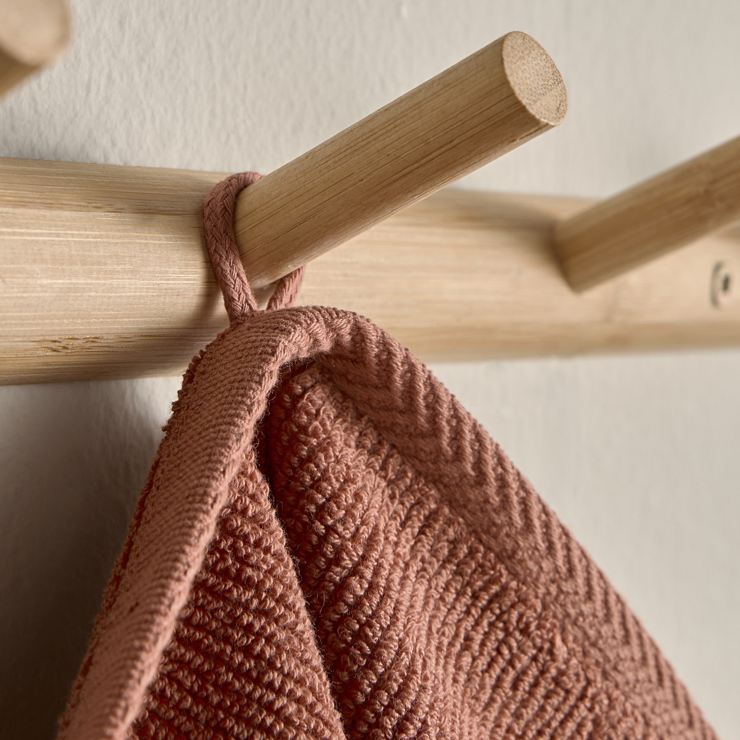 Ribbed 4-Piece Turkish Cotton Fingertip Towel Set - 30x30 cm-household-bathandlaundry-bathlinen-towels-image-4