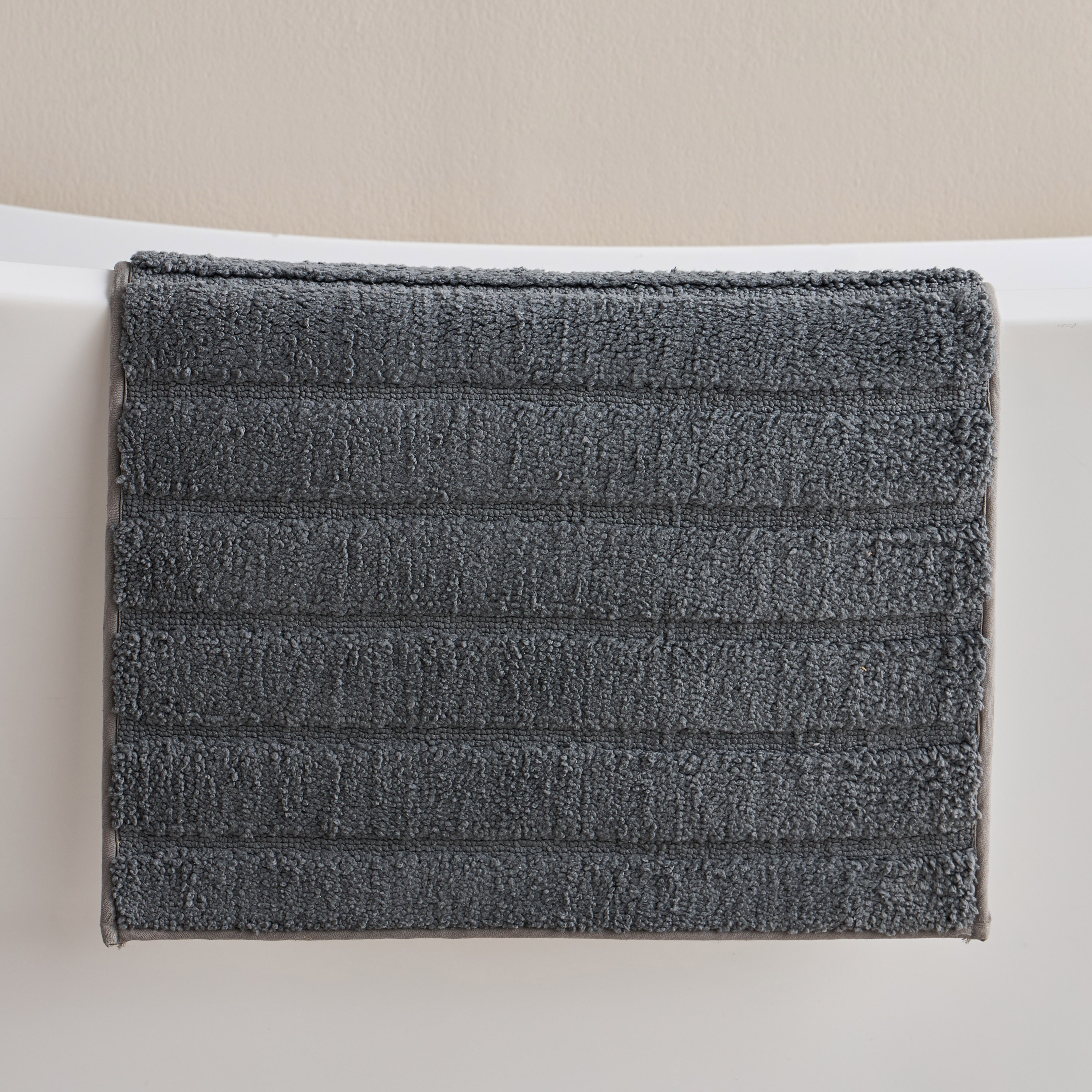 Carved 2-Piece Bath Mat Set-household-bathandlaundry-bathlinen-bathmatsandtubmats-image-2