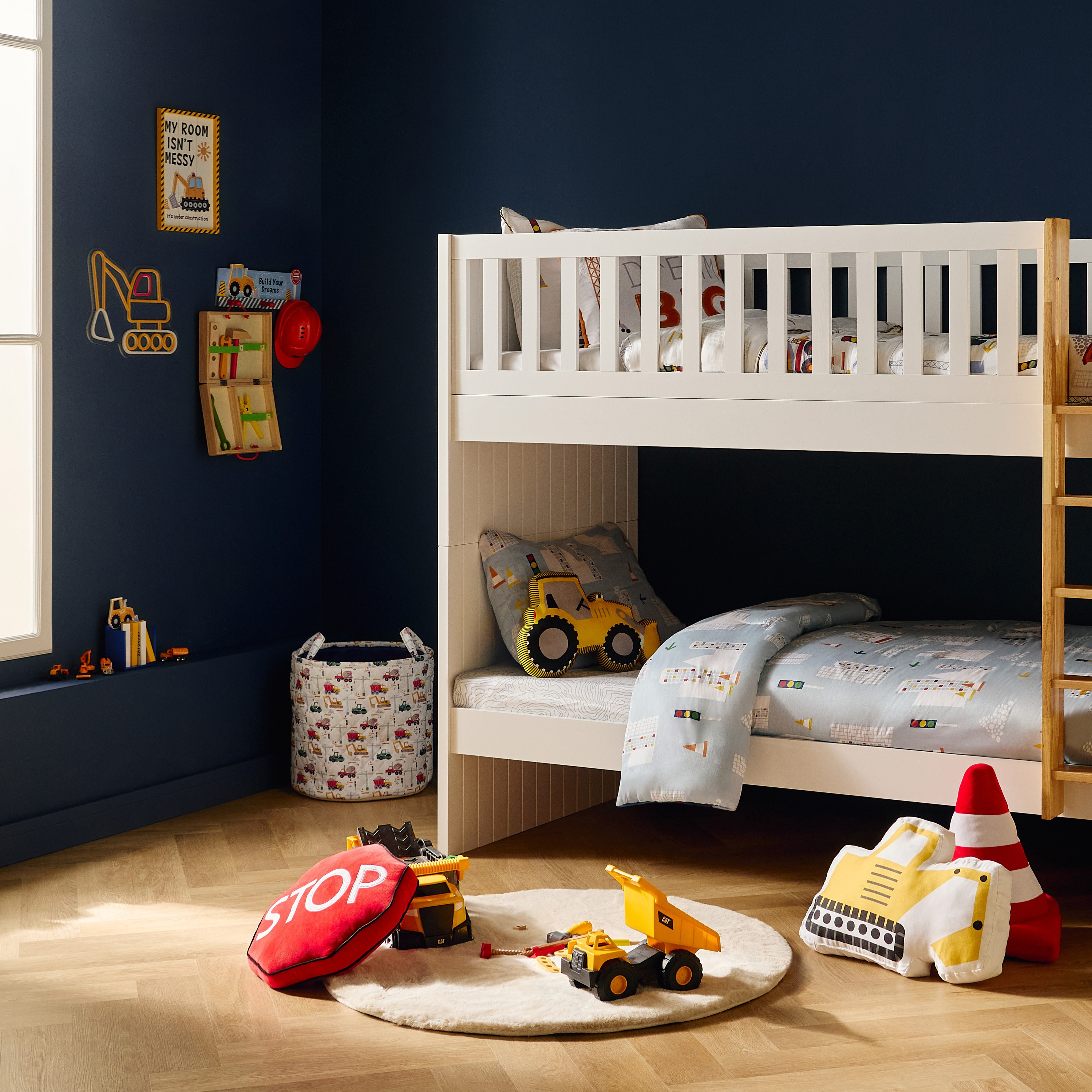 وسادة بتصميم آلة بناء - جريج - 45 سم-kids-beddingandwindows-bedding-filledcushionsandcovers-image-3