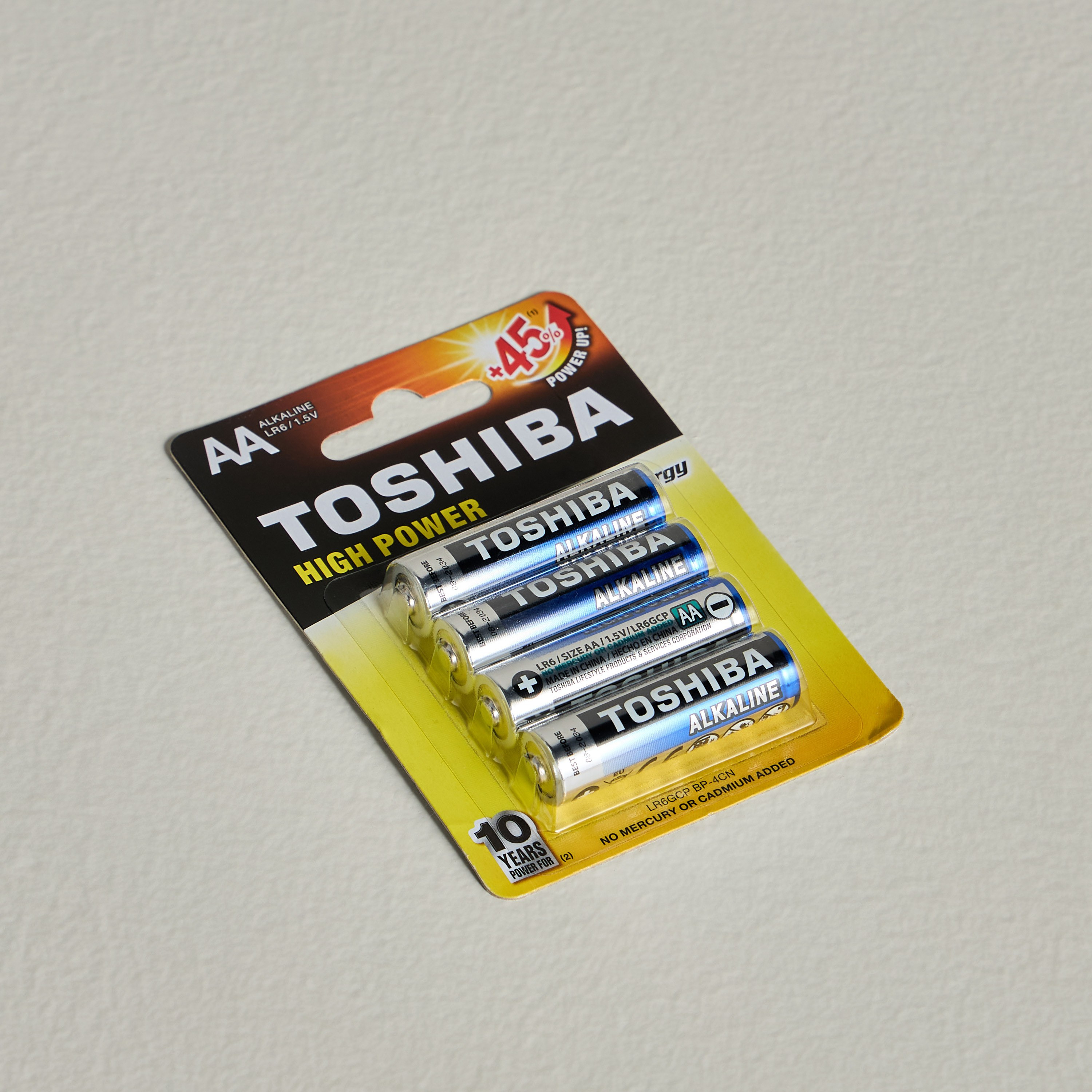 Toshiba High Power Alkaline 4-Piece AA Battery Set